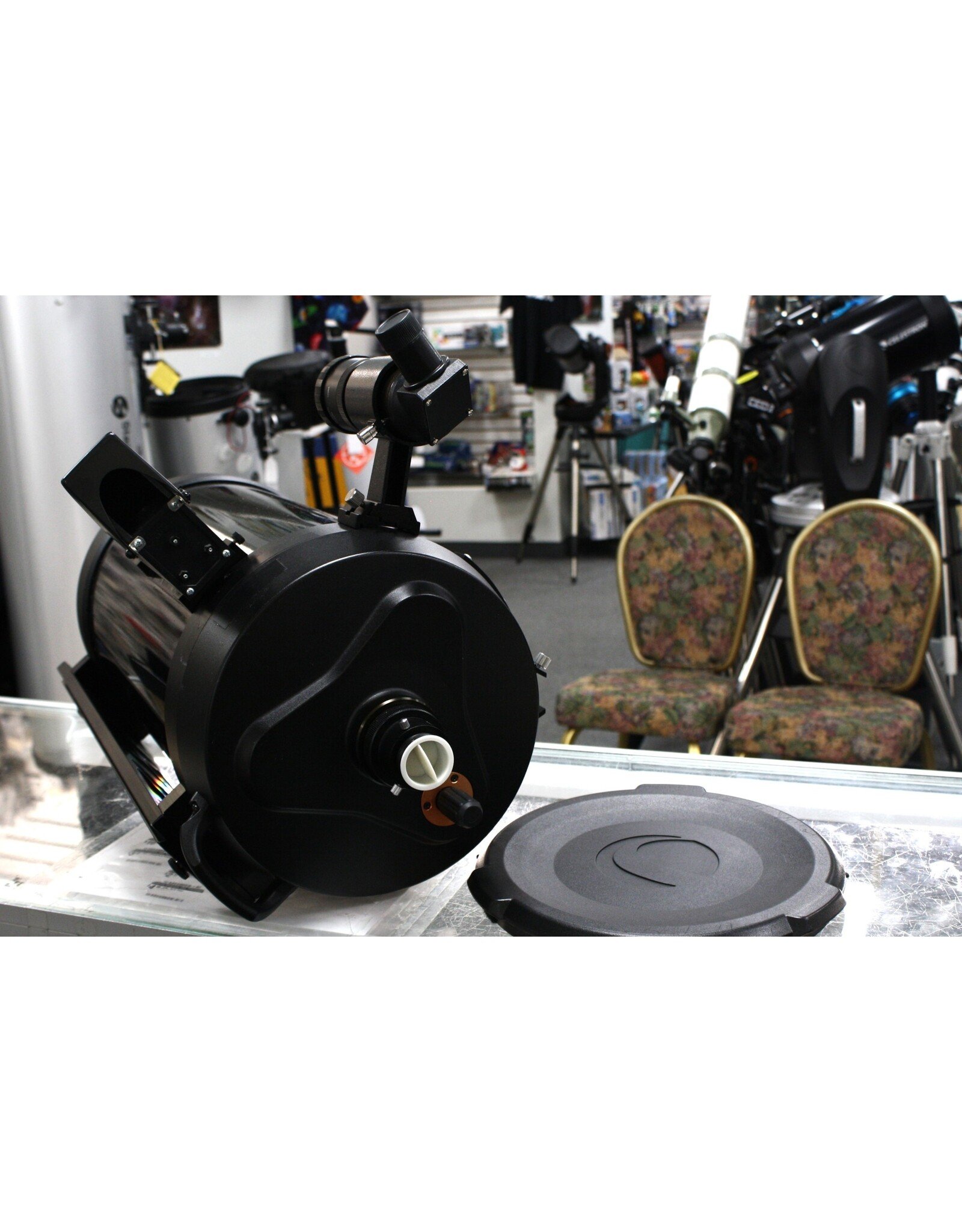 Celestron Celestron 9.25 SCT with 9x50 Right Angle Finder, Telrad, and D Series ADM Dovetail Bar (Pre-owned)