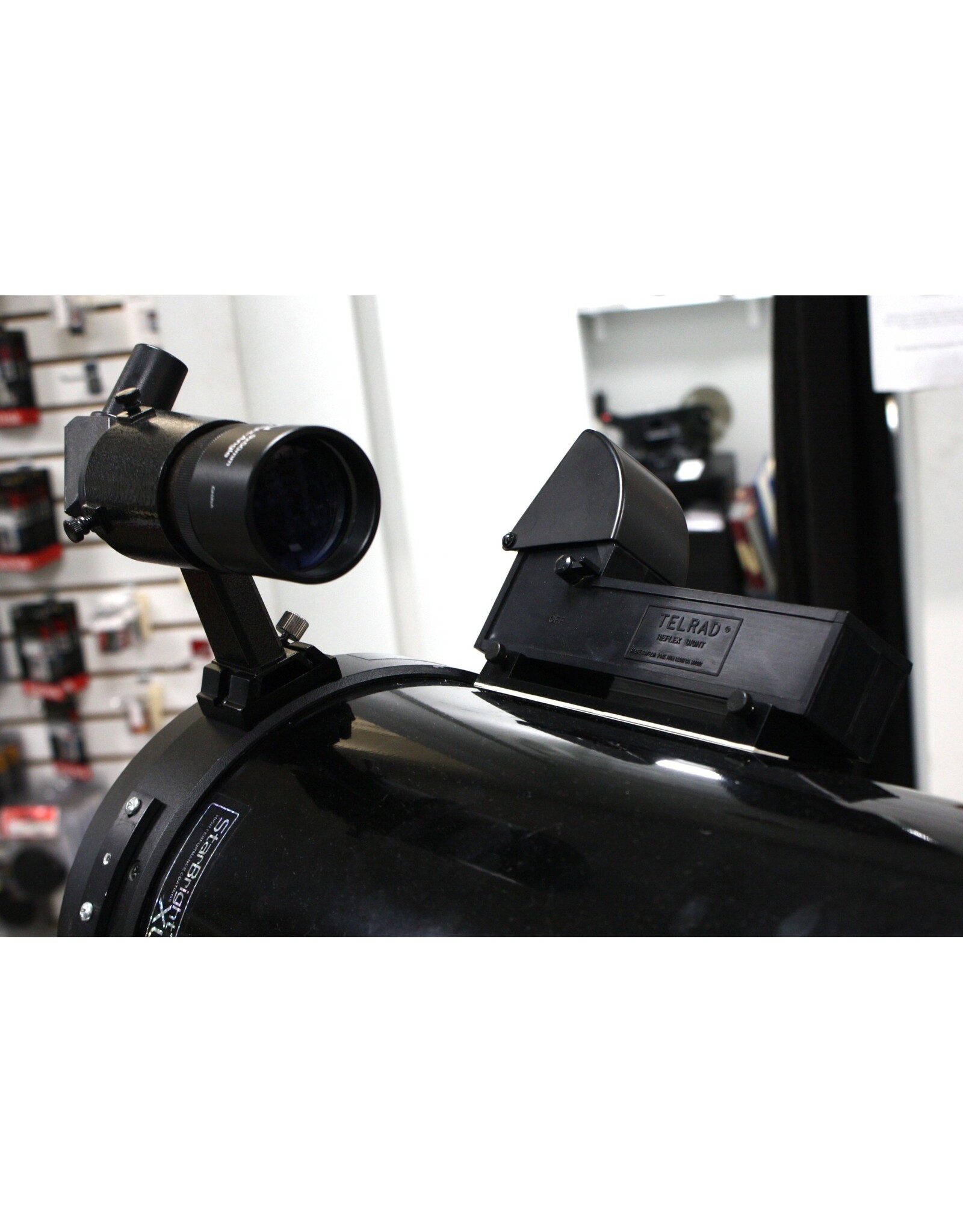 Celestron Celestron 9.25 SCT with 9x50 Right Angle Finder, Telrad, and D Series ADM Dovetail Bar (Pre-owned)