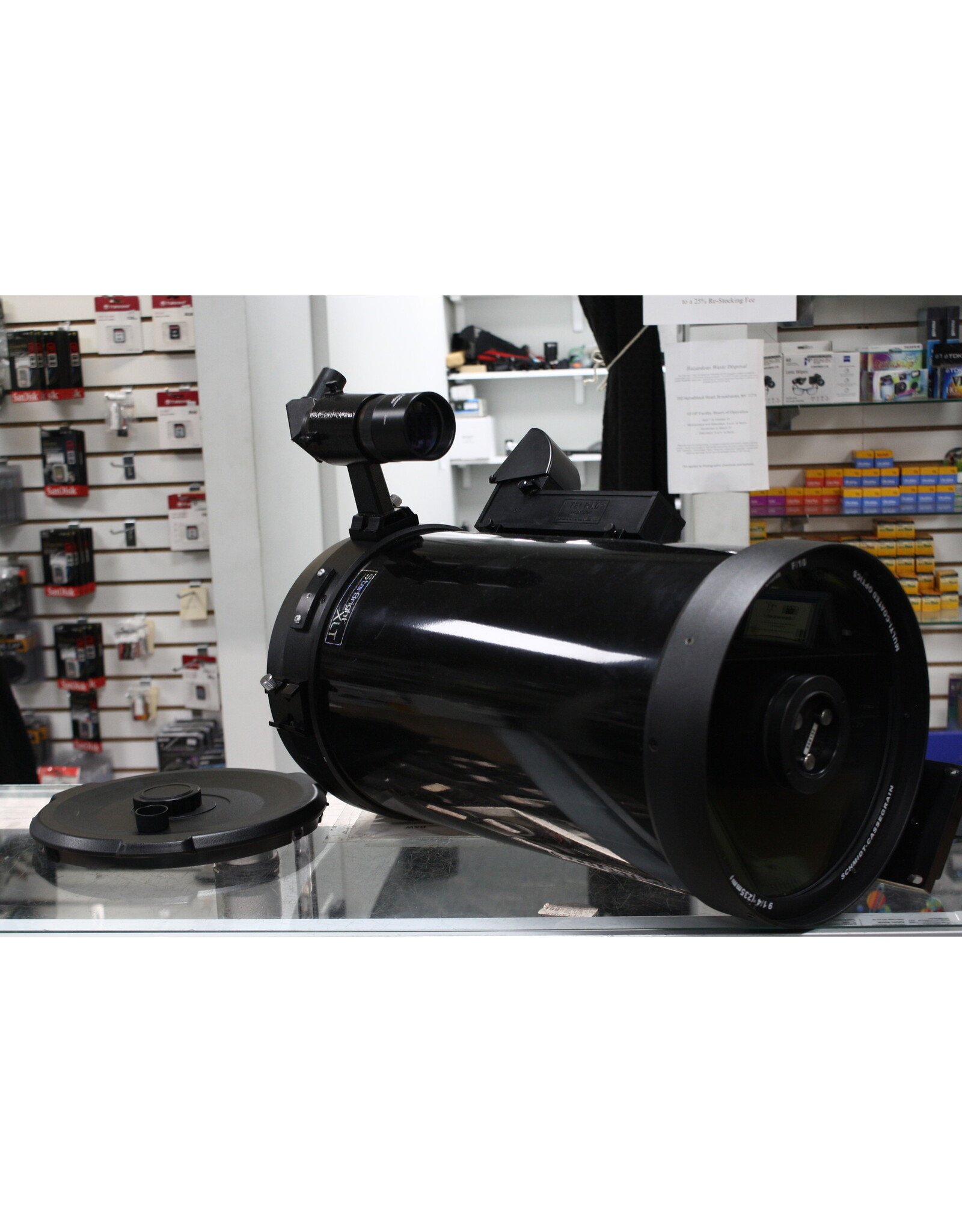 Celestron Celestron 9.25 SCT with 9x50 Right Angle Finder, Telrad, and D Series ADM Dovetail Bar (Pre-owned)