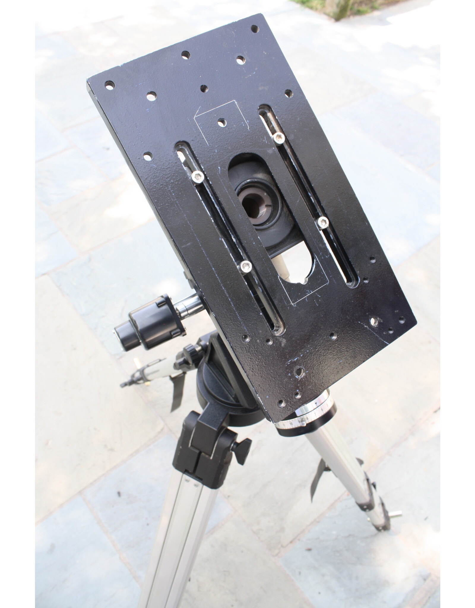 Tele Vue (?) The original "Tele Vue Systems" mount (the "RSM-2000") (??) AS-IS