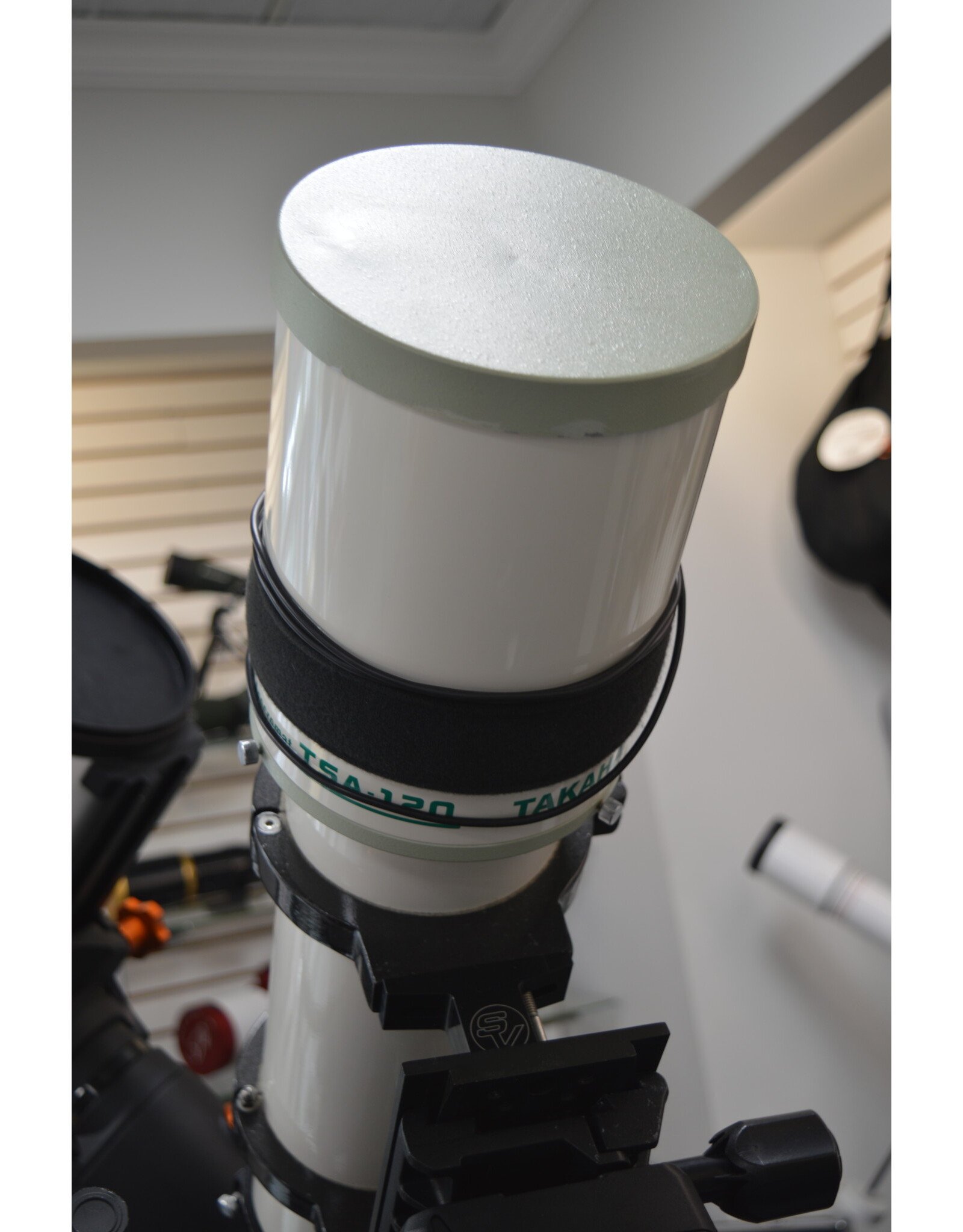 Takahashi Takahashi TSA-120 Super APO with Moonlight Focuser & ZWO EAF  with Libec SC-7 Hard Soft-sided Refractor Case(Pre-owned)
