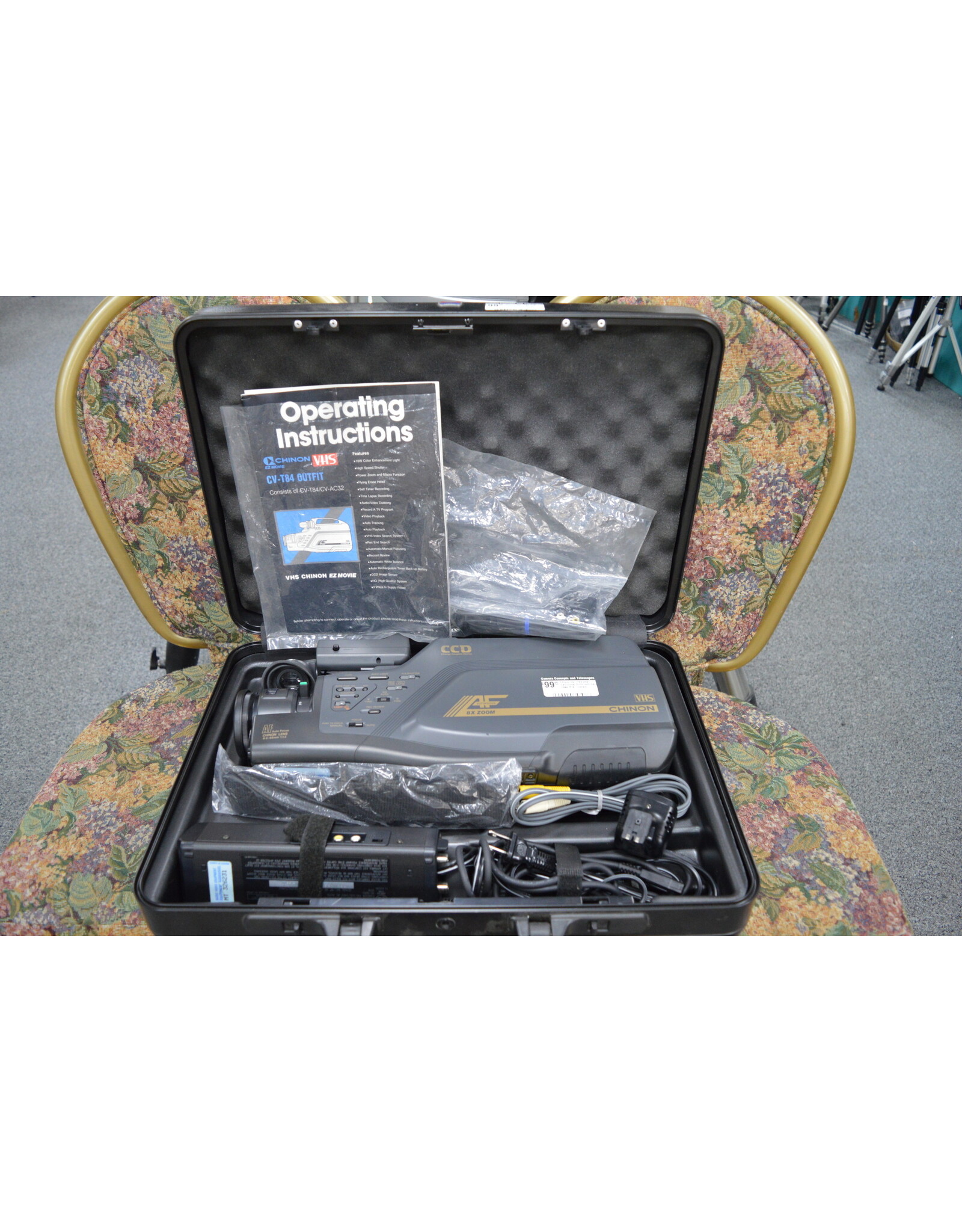 Chinon Chinon CV-T84 VHS Camcorder Outfit with Hard Case (Pre-owned)