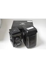 SeaGull Model GC-105 Twin Lens Reflex Medium Format 120 Camera with Case (MINT in BOX!)