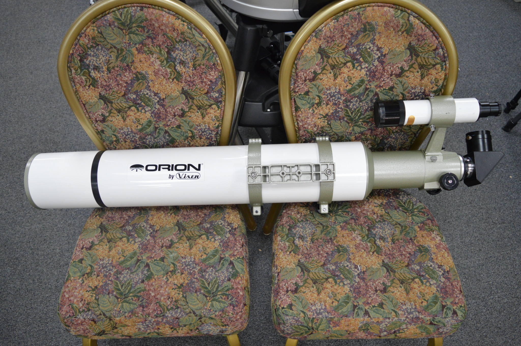 Orion/Vixen 120mm Neo-Achromat Refractor Optical Tube with Rings