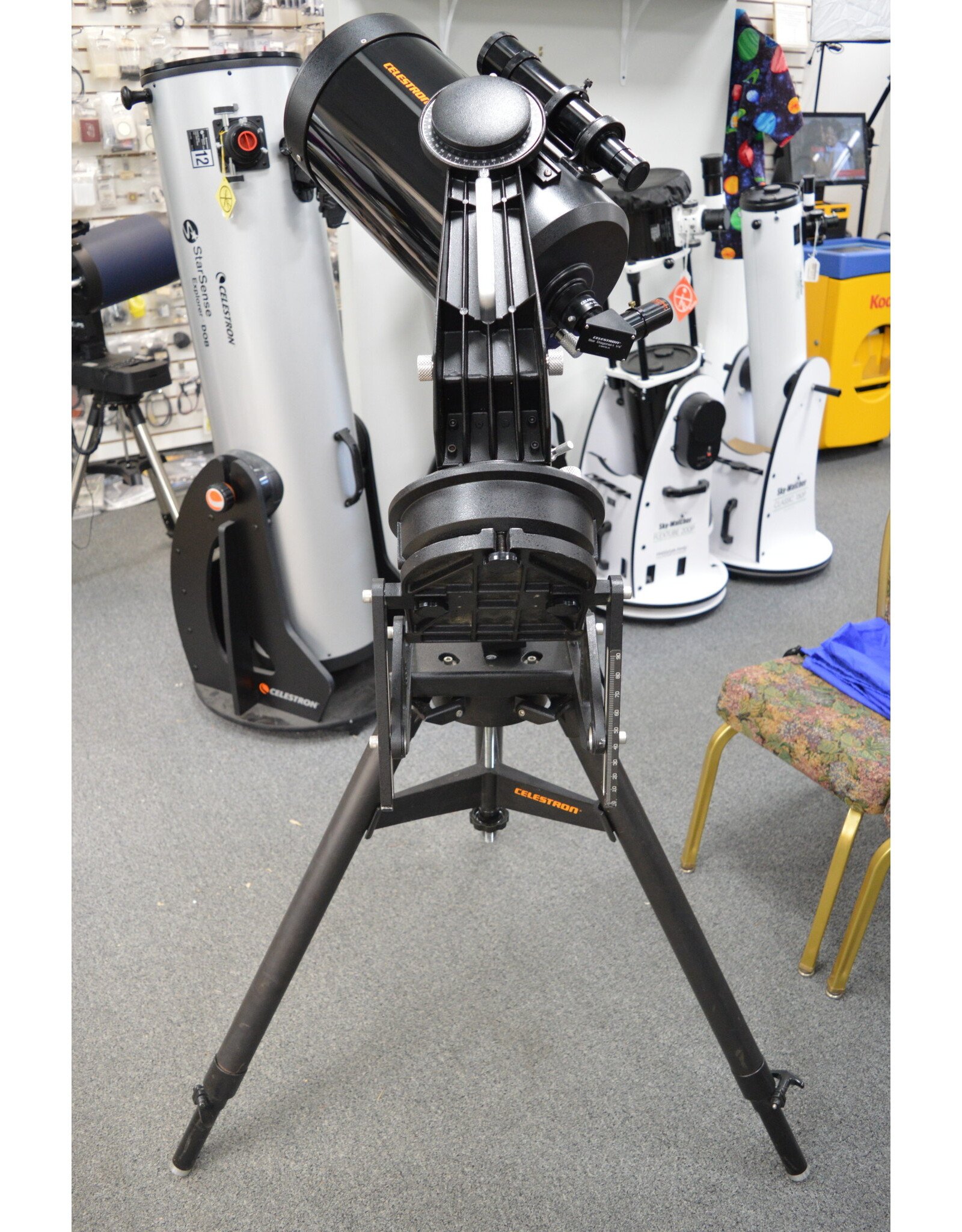 Celestron Celestron C8 Ultima SCT f10 Package Starbright Coatings with Case , Wedge and Tripod (Pre-owned)