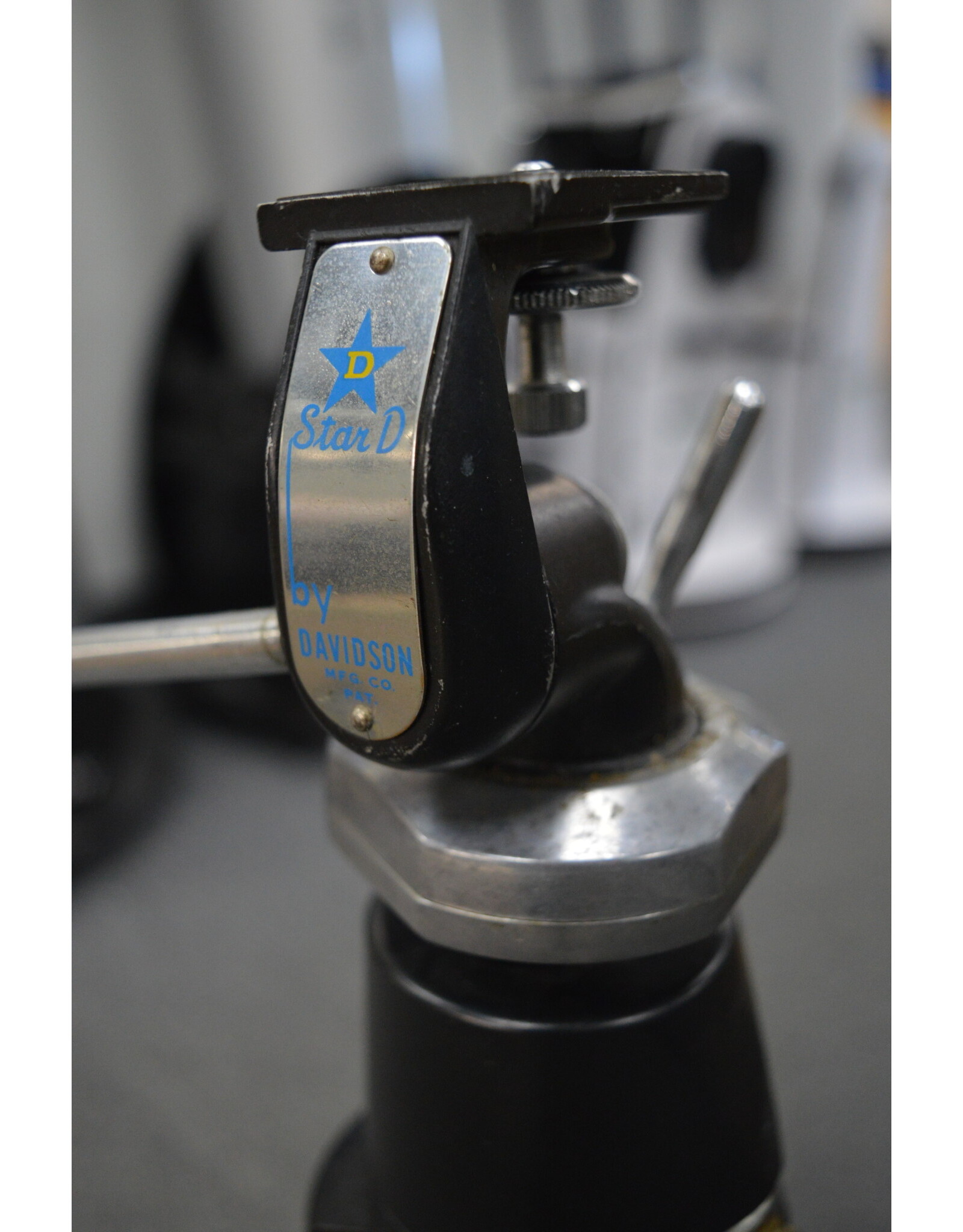 Star D by Davidson Tripod (Pre-Owned)