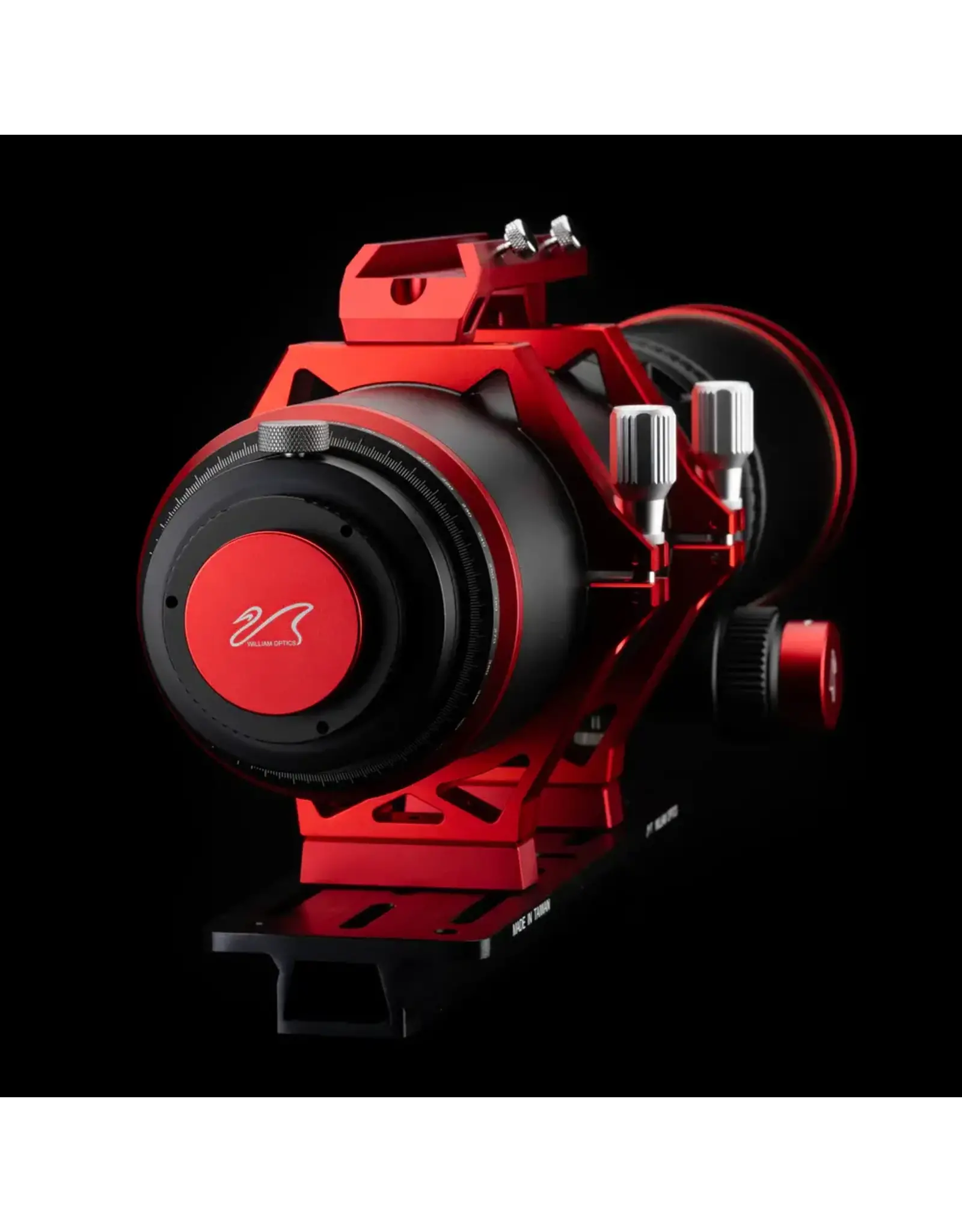William Optics William Optics Cat 91 WIFD Refractor Telescope with Free 32mm Guidescope