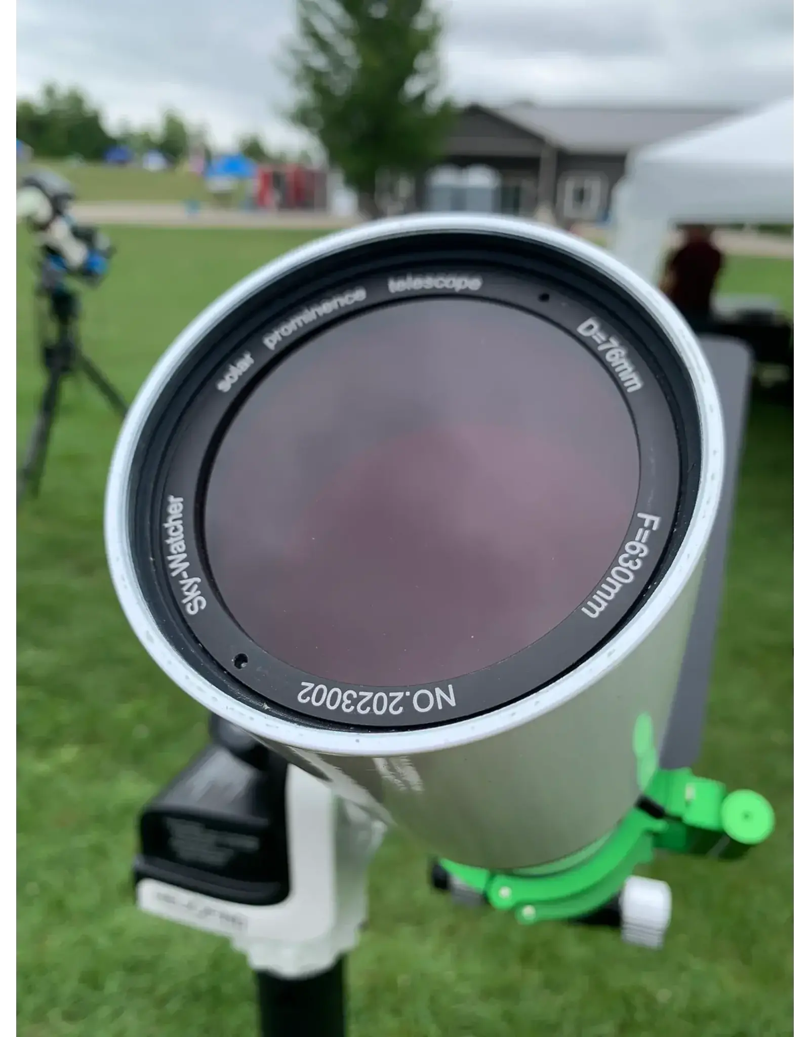 Sky-Watcher Sky-Watcher Heliostar 76 H-Alpha Solar Telescope / SolarQuest Mount Kit