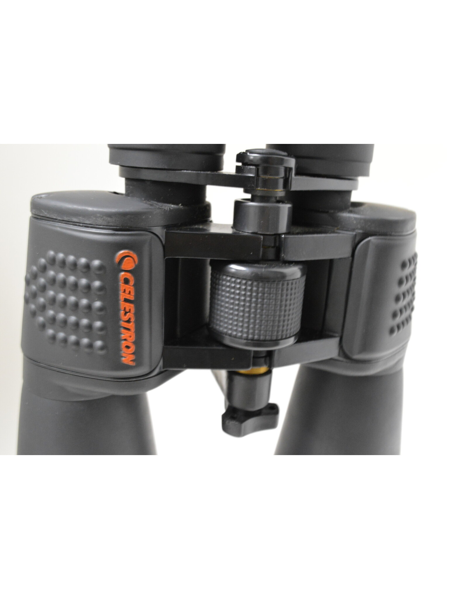 Celestron Celestron Skymaster 15x70 with Case and Tripod Adapter (Pre-owned)