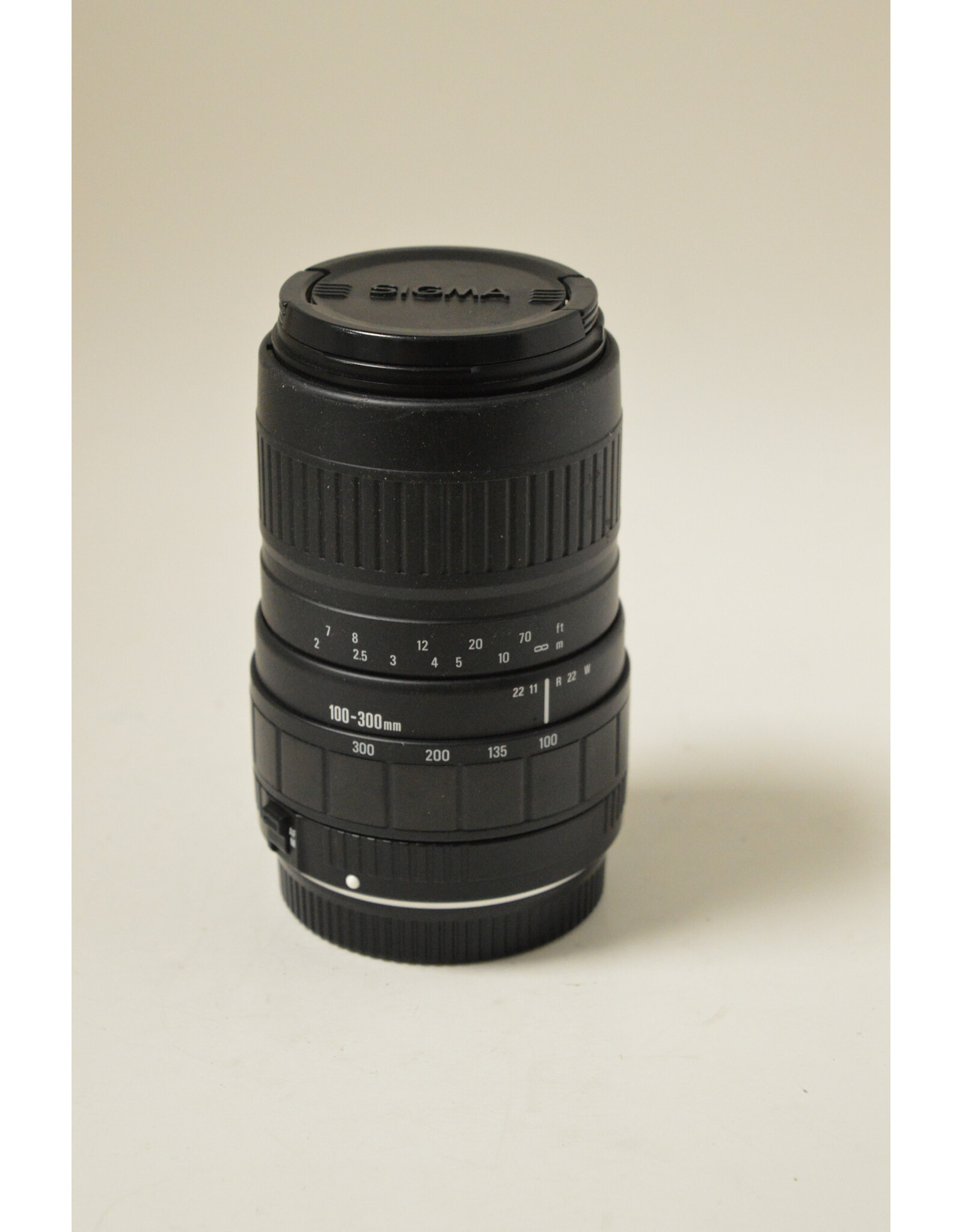 Sigma Sigma 100-300mm f4.5/6.7 For Canon EOS with Hood (Pre-owned)