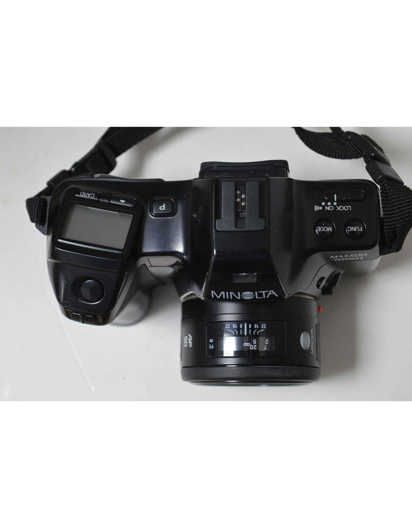 Konica Minolta Minolta Maxxum 7000i 35mm SLR Film Camera (Pre-owned)