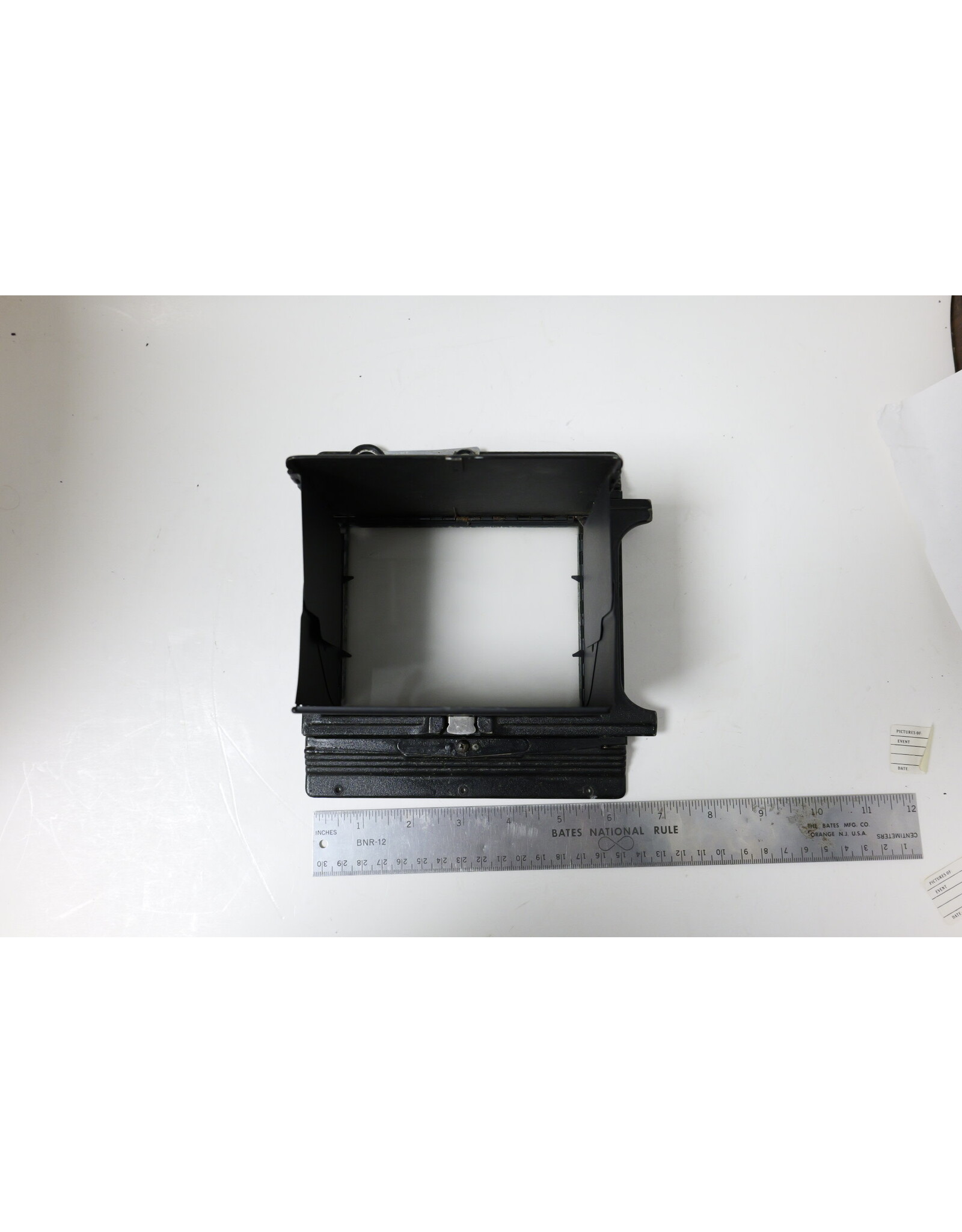 Graflex Graflex 4x5 Graflex Back, Clean with hood & Fresnel Screen