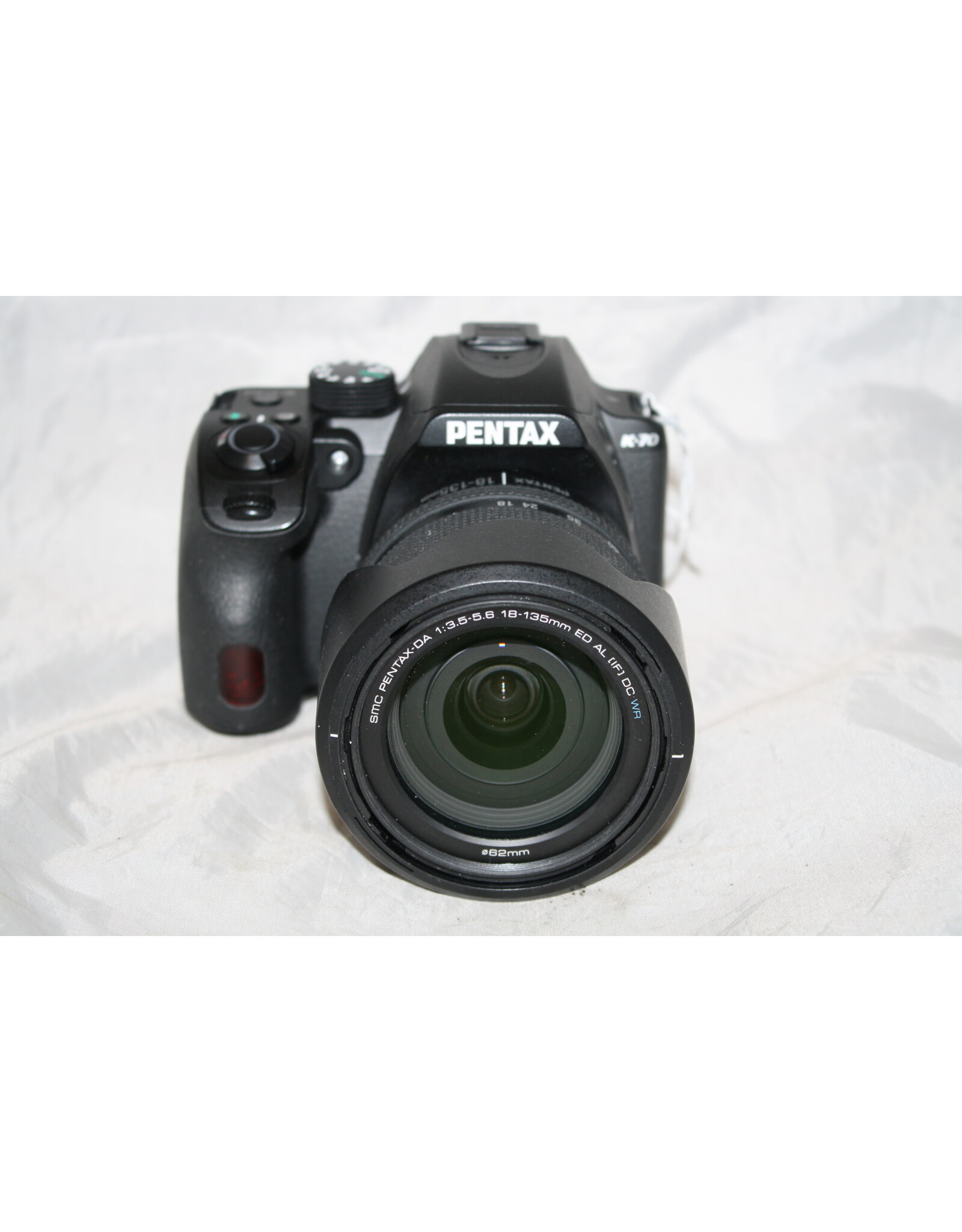 PENTAX K-70 24.2MP Digital SLR Camera Black with 18-135mm Lens(Pre-Owned)