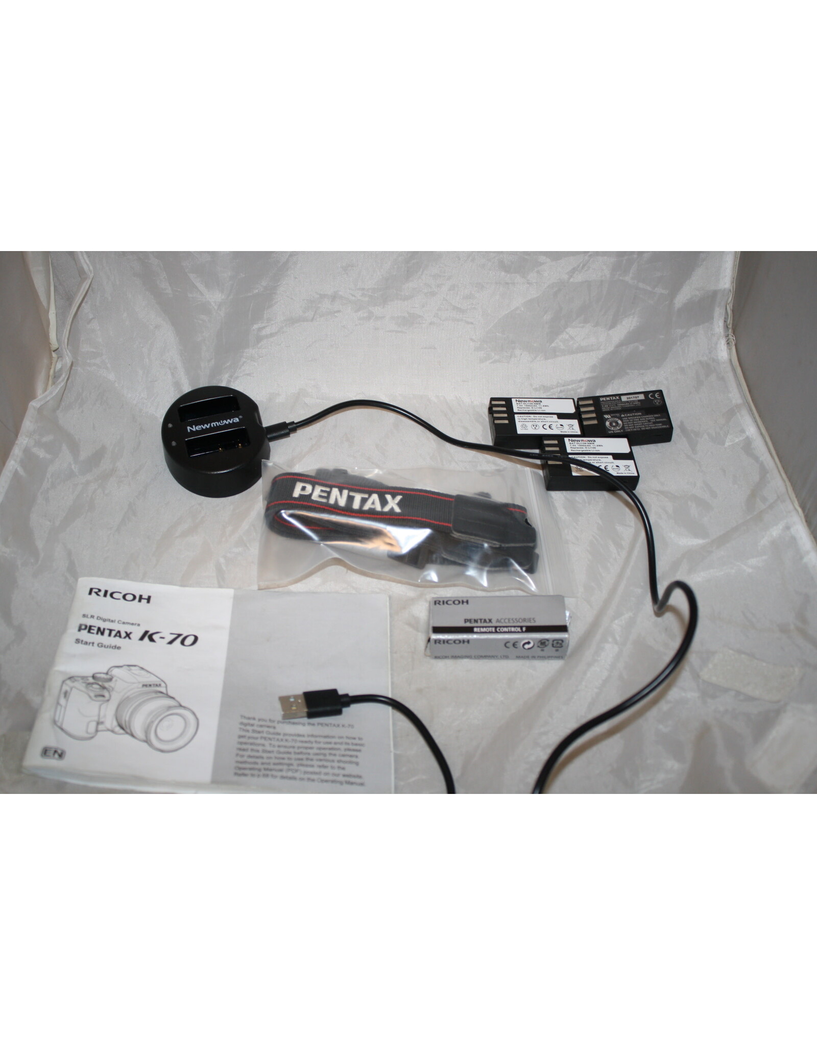 PENTAX K-70 24.2MP Digital SLR Camera Black with 18-135mm Lens(Pre-Owned)