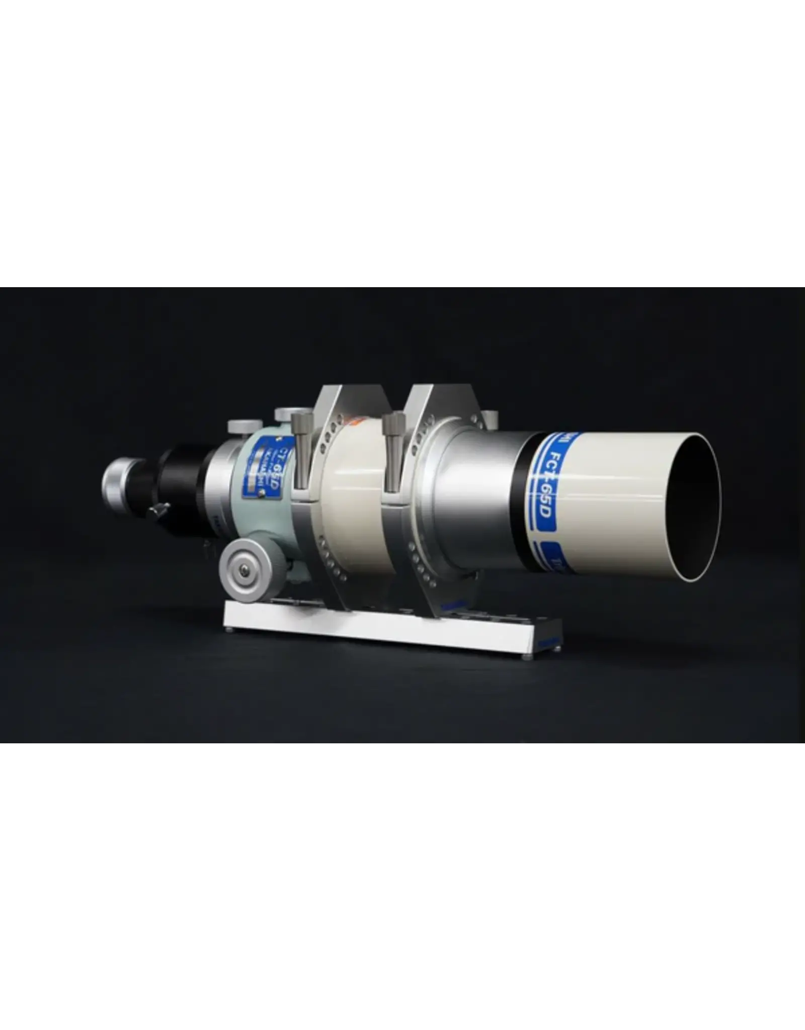 Takahashi Takahashi FCT-65D Triplet Refractor