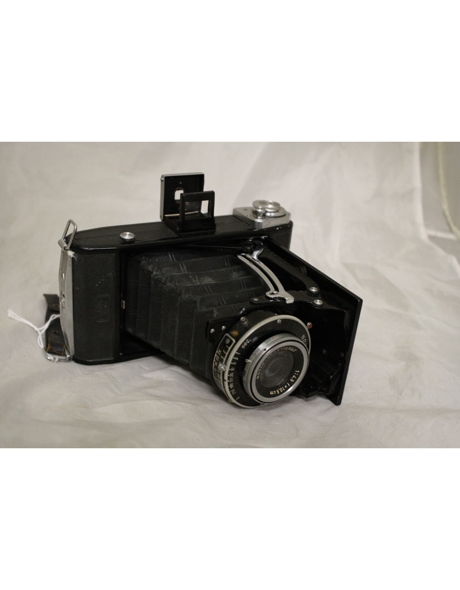 Zeiss Zeiss Ikon Ikonta 521/2 Camera with Novar 105mm Lens