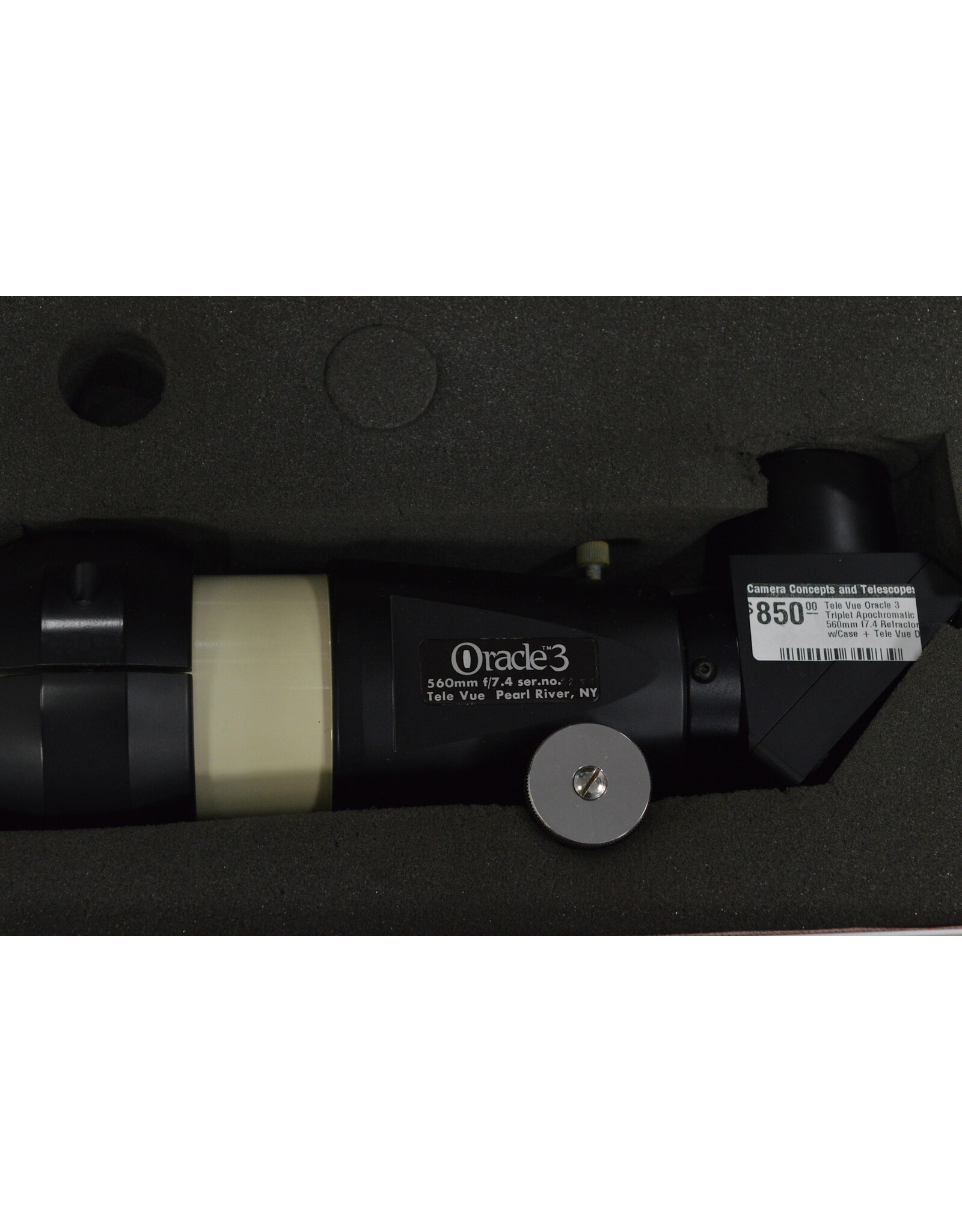 Tele Vue Tele Vue Oracle 3  Triplet Apochromatic 560mm f7.4 Refractor w/Case + Tele Vue Diagonal with Case (Pre-Owned)