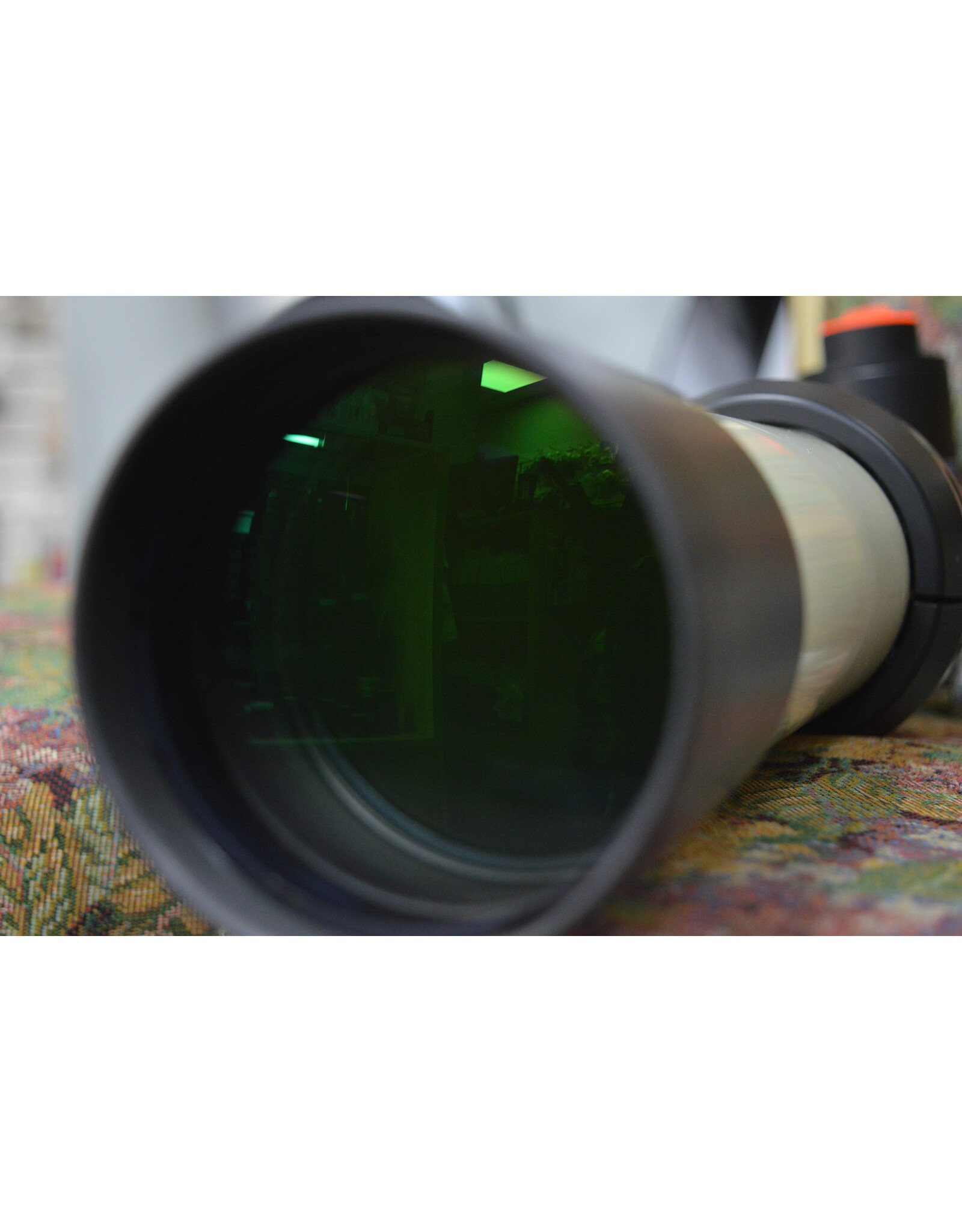 Tele Vue Tele Vue Oracle 3  Triplet Apochromatic 560mm f7.4 Refractor w/Case + Tele Vue Diagonal with Case (Pre-Owned)