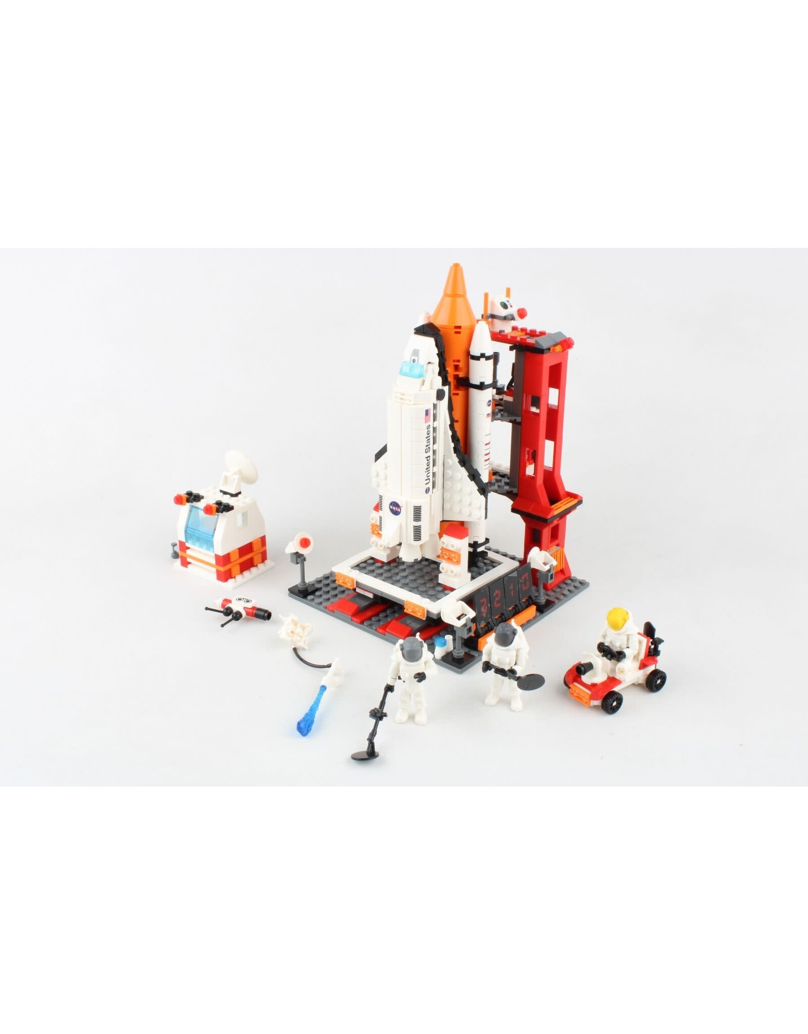 SPACE ADVENTURE ROCKET LAUNCH CENTER CONSTRUCTION TOY - BP7002