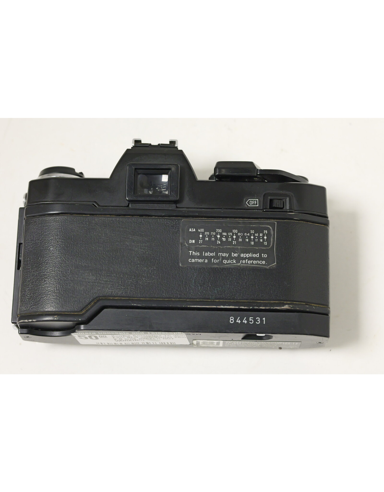 Konica Konica Autoreflex TC 35mm Film SLR with Vivitar 28mm 2.8 lens (METER NOT WORKING)