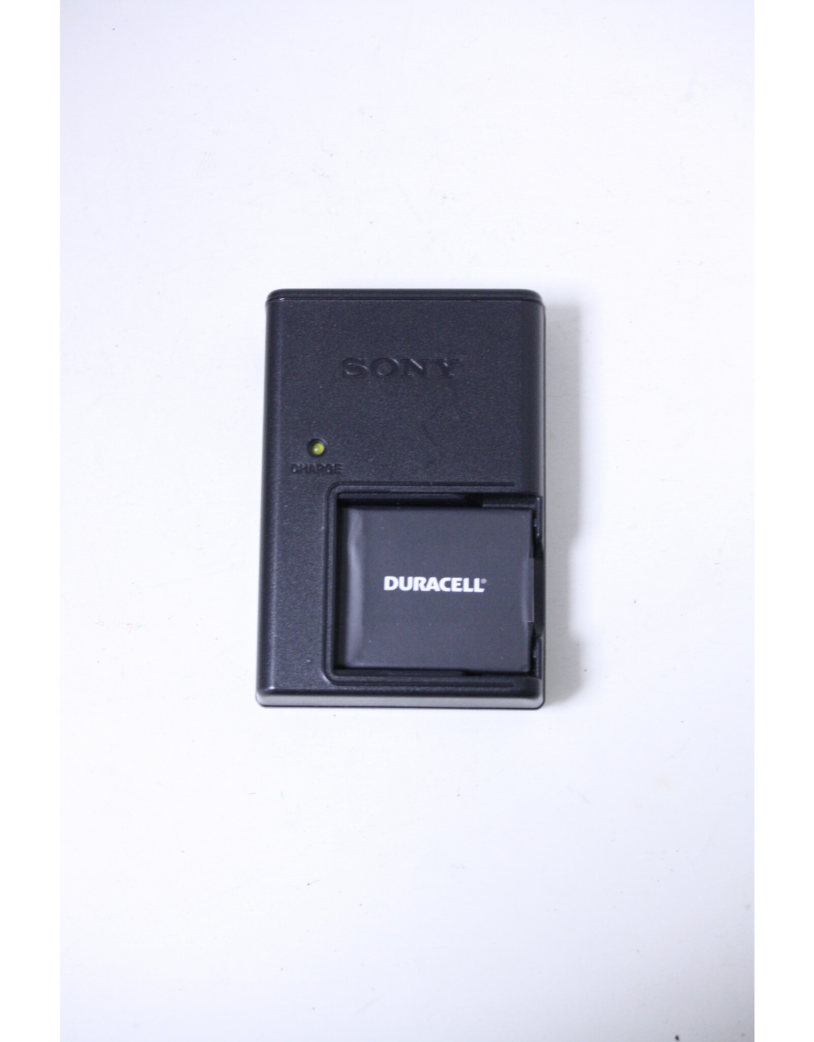 Sony 148035223 BATTERY CHARGER (BC-CSD) with Battery