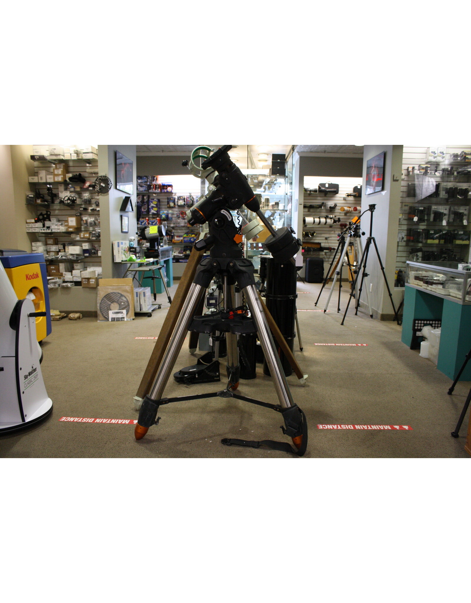Celestron Celestron CGEM DX with Tripod and Accessories