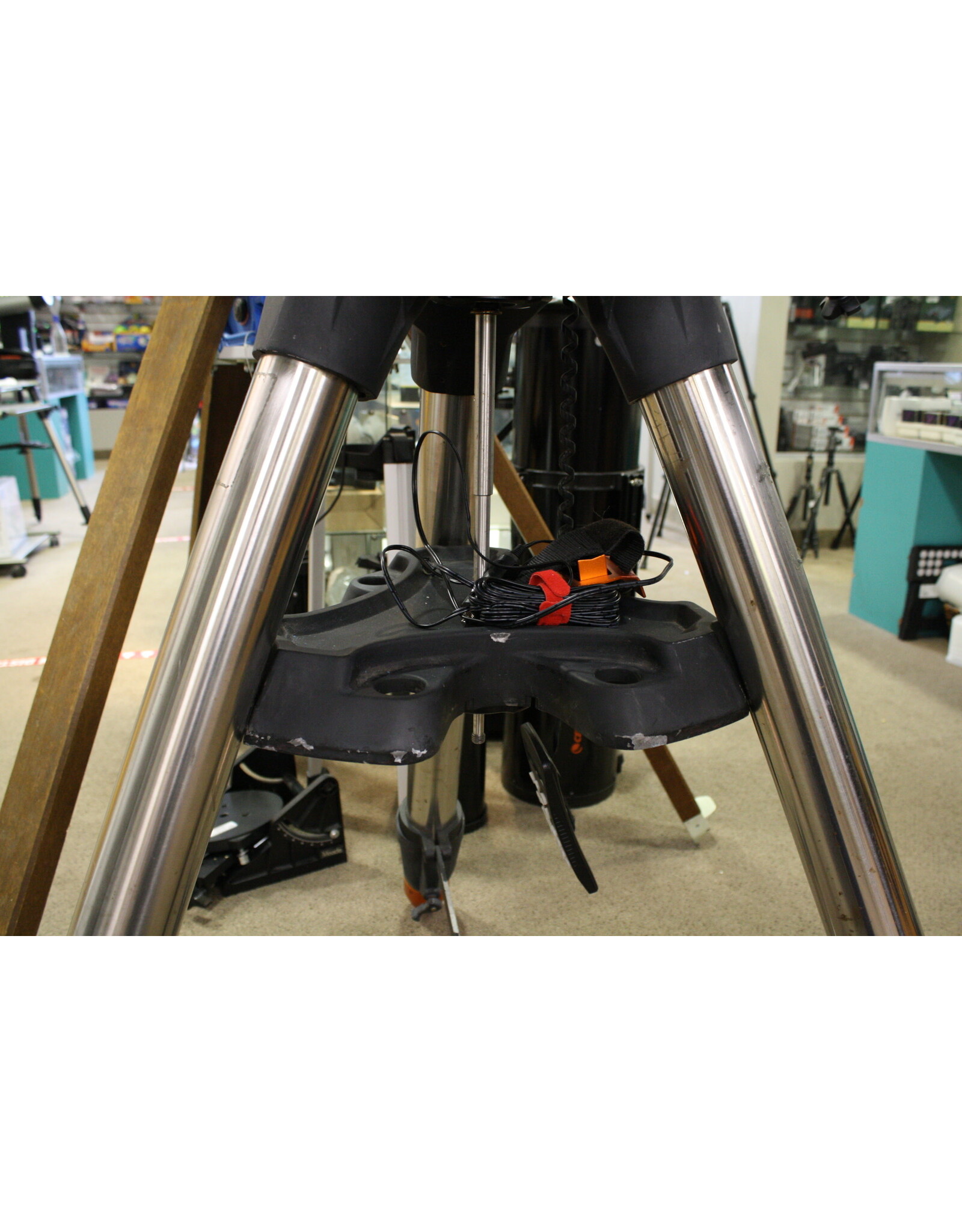 Celestron Celestron CGEM DX with Tripod and Accessories