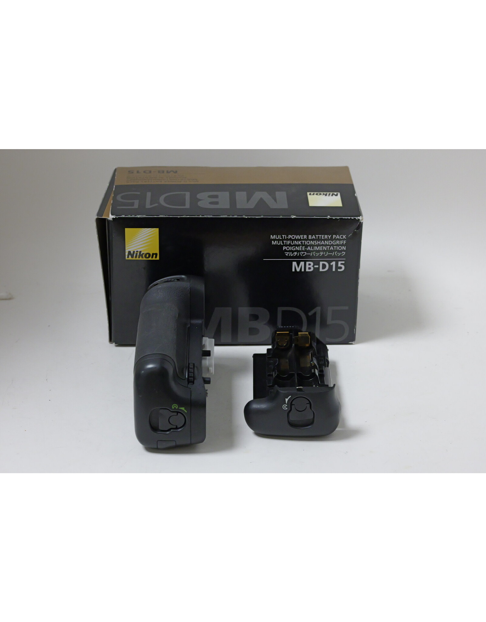 Nikon Nikon MB-D15 Multi Battery Power Pack