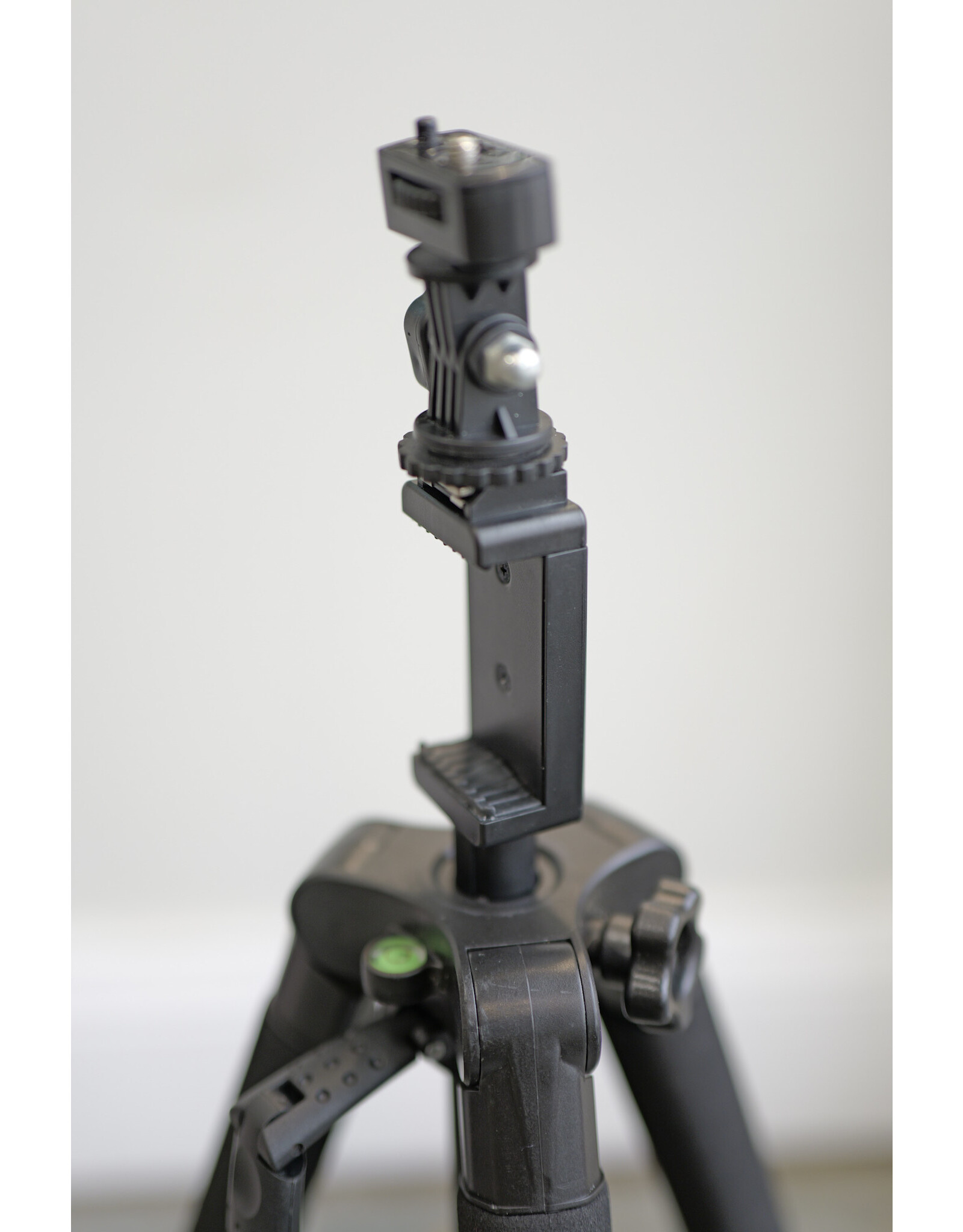 Joilcan Joilcan NH70 Full Size Cell Phone Tripod with accessory Attachment