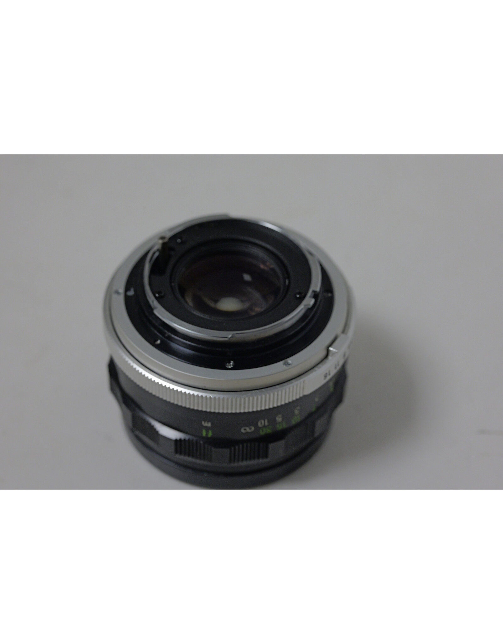 Minolta Minolta SRT101 with MC Rokkor 50mm f1.7 Lens and Case (Pre-owned)