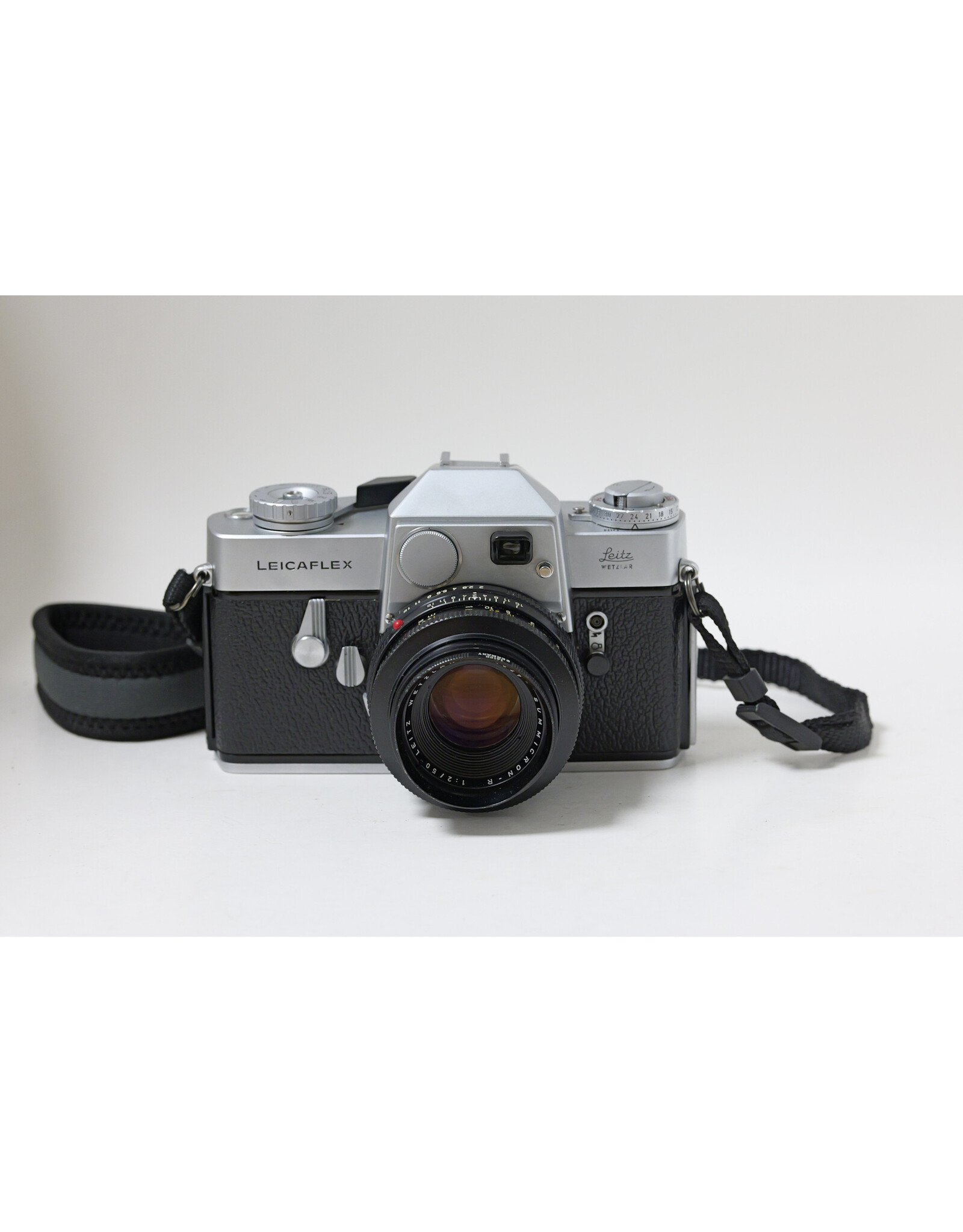 Leitz Leica Leicaflex Standard 35mm SLR Film Camera w/Summicron-R 50mm f/2.0 Leitz