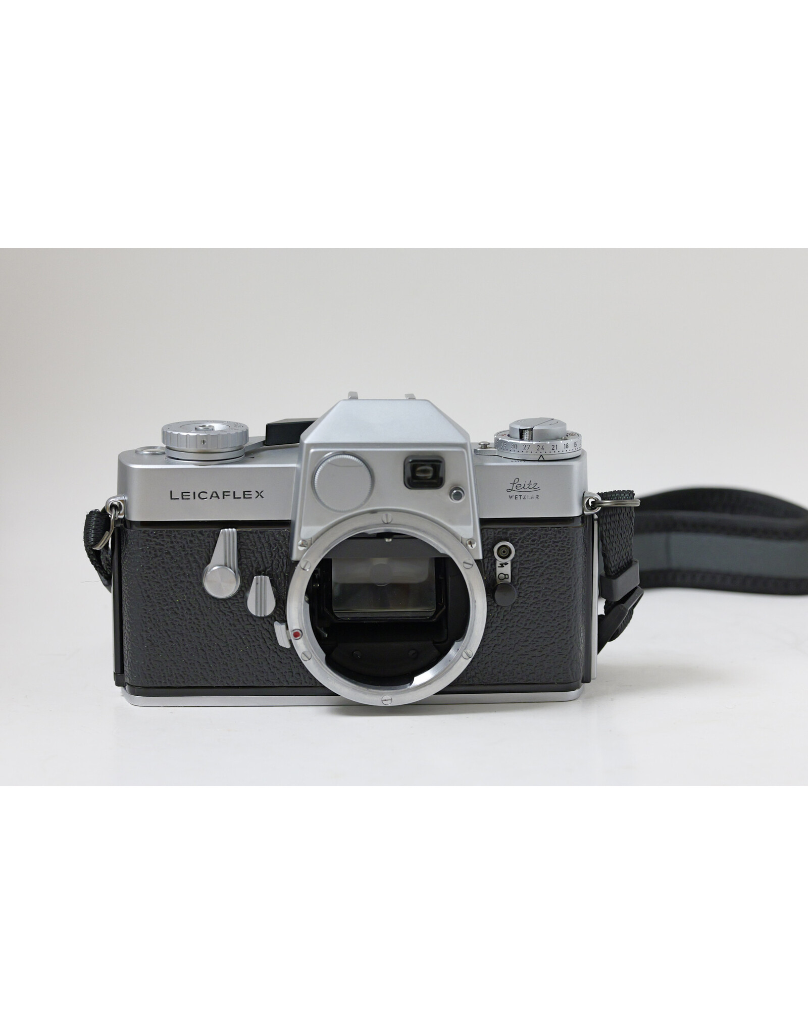Leitz Leica Leicaflex Standard 35mm SLR Film Camera w/Summicron-R 50mm f/2.0 Leitz