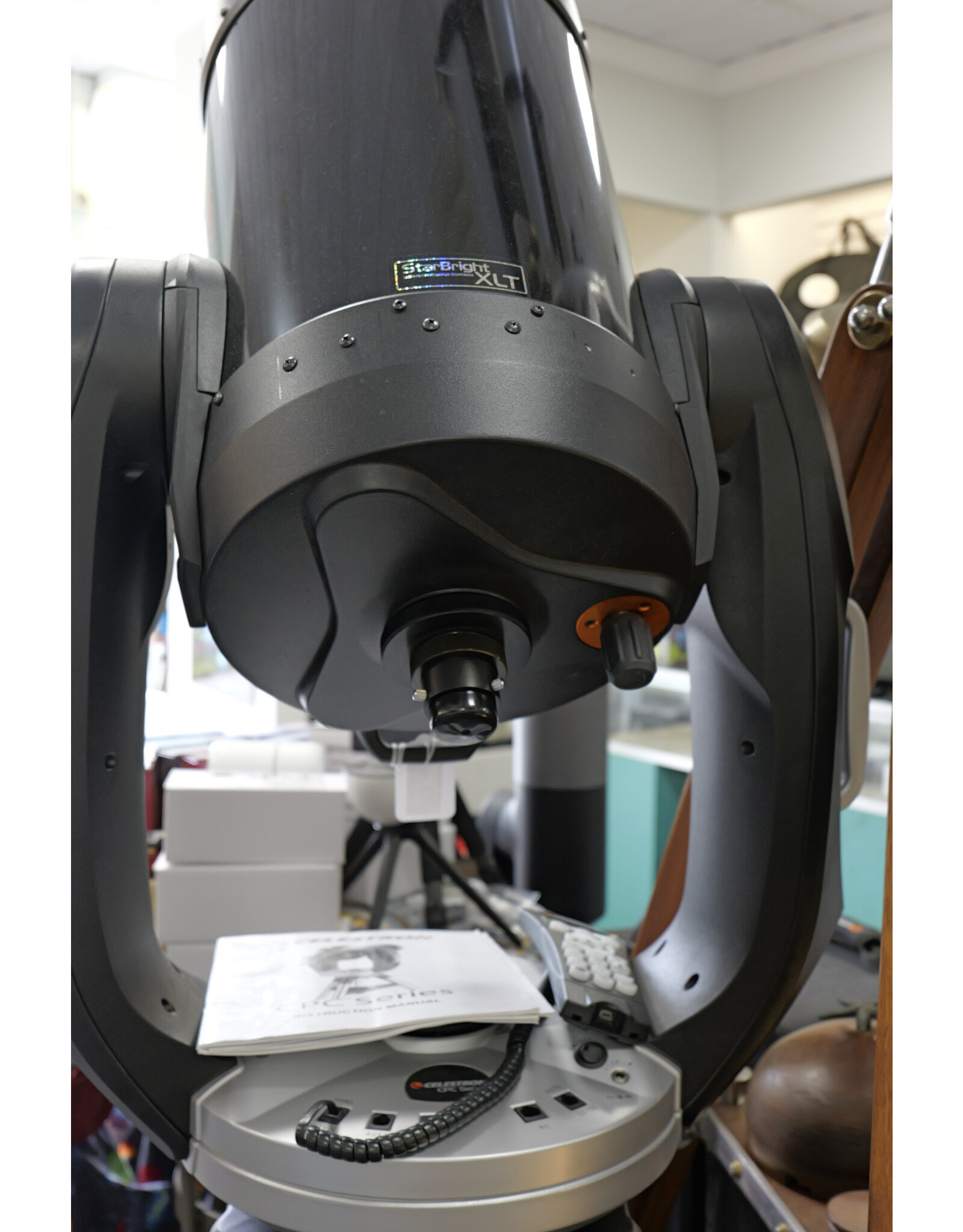 Celestron Celestron CPC1100 FASTAR Starbright XLT Telescope with Tripod, Spreader, NEW Hand Controller, and DC Power Cord (Pre-owned)