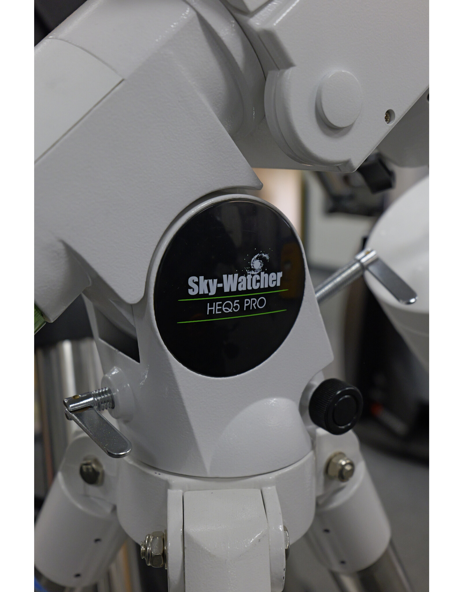 Sky-Watcher Sky-Watcher HEQ5 (MINT!) with Rigid Double Stack Carry Case