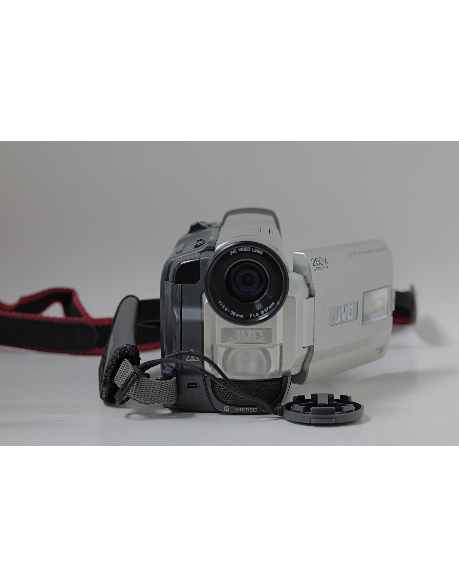 JVC JVC GR-DVLU Silver 250X Digital Zoom Mini DV Camcorder