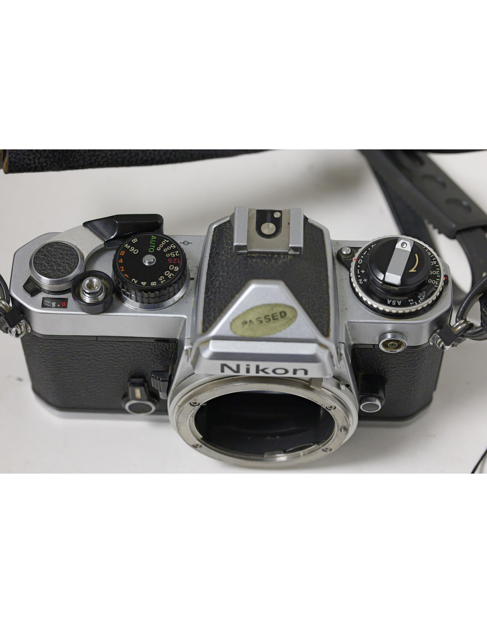 Nikon Nikon FE Chrome Body with Nikon Series E 35mm f2.5 Lens with Case