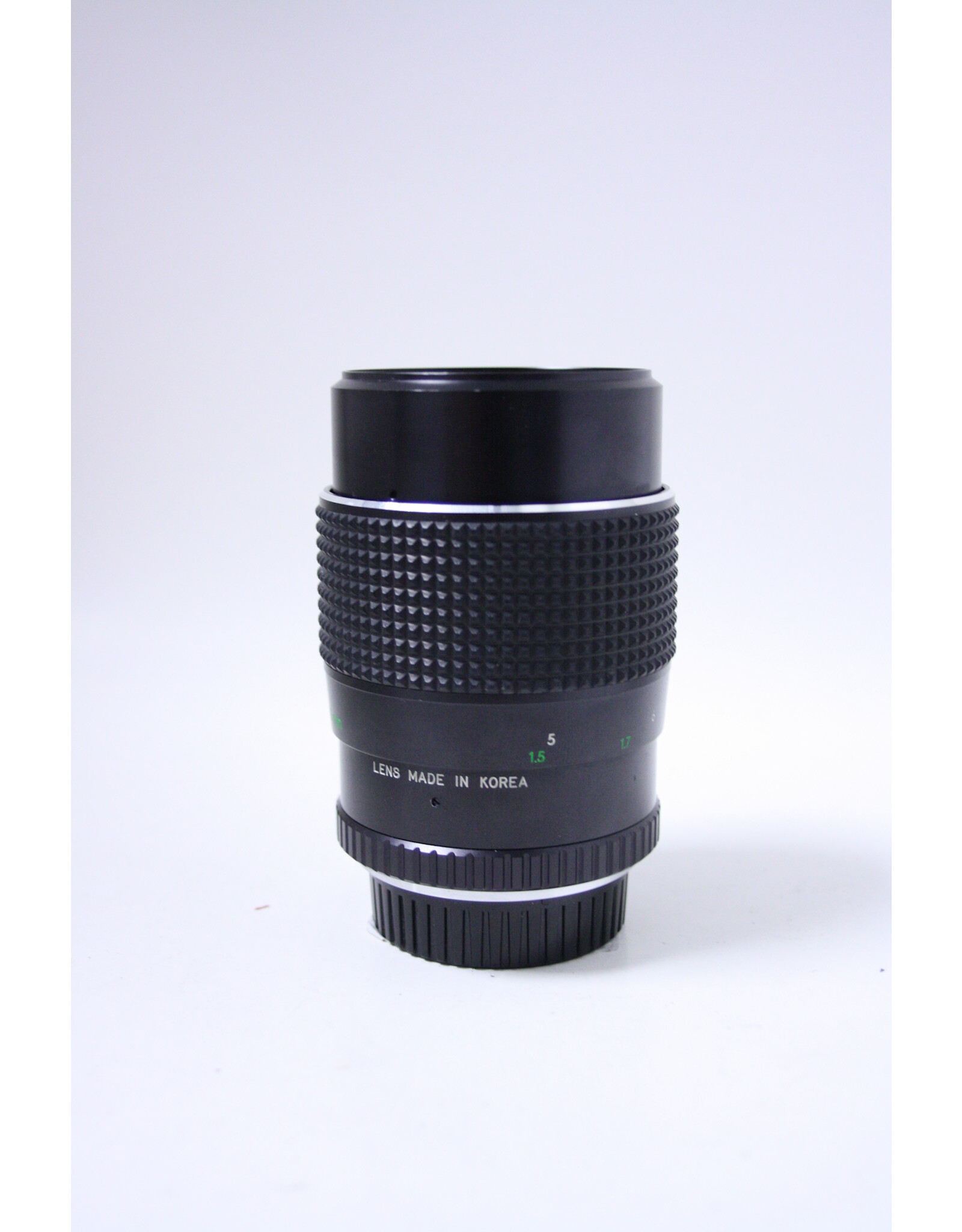 Hanimex 135mm f2.8 Lens for Manual Focus Minolta MD Mount Cameras