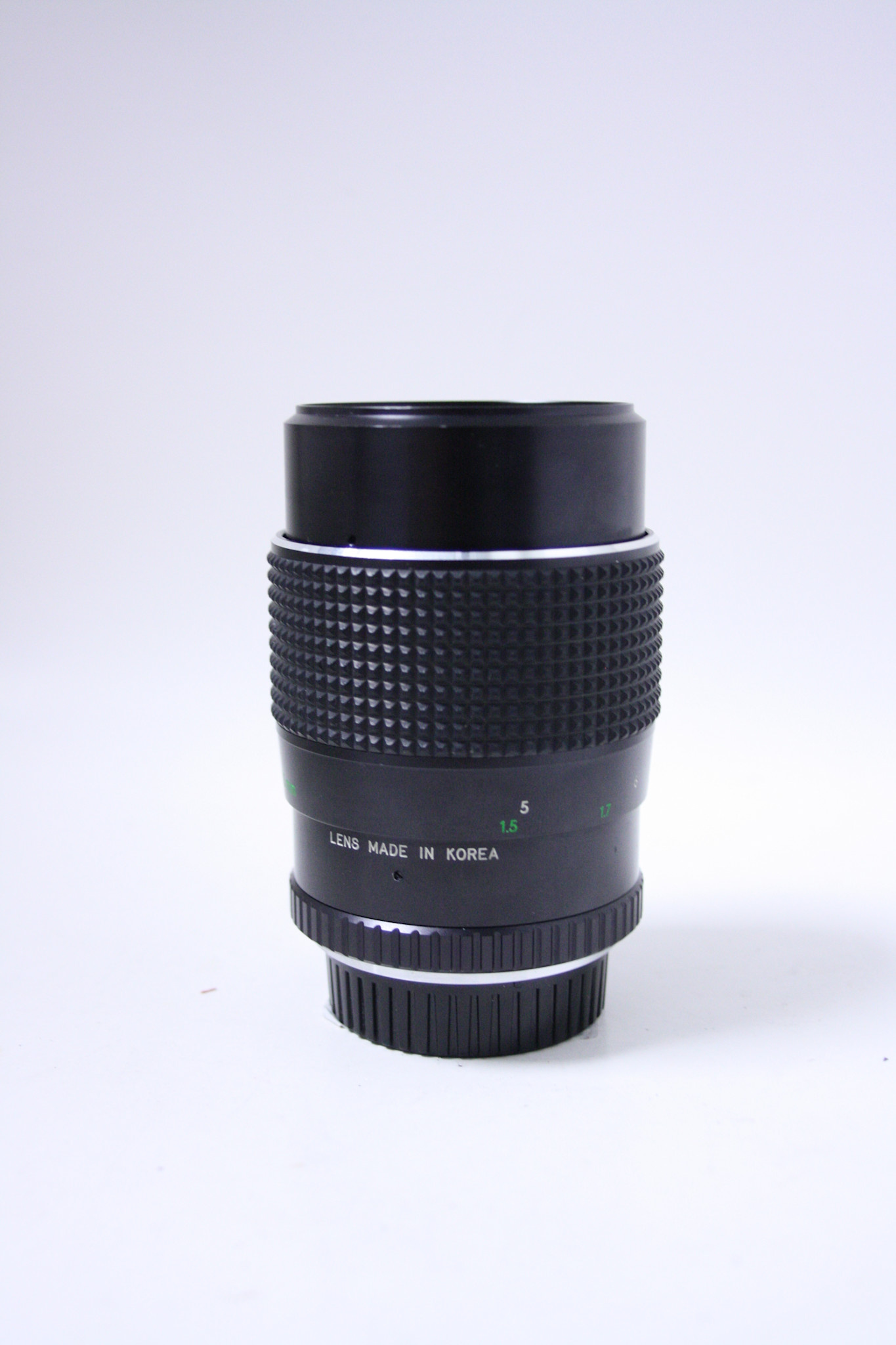 Hanimex 135mm f2.8 Lens for Manual Focus Minolta MD Mount Cameras