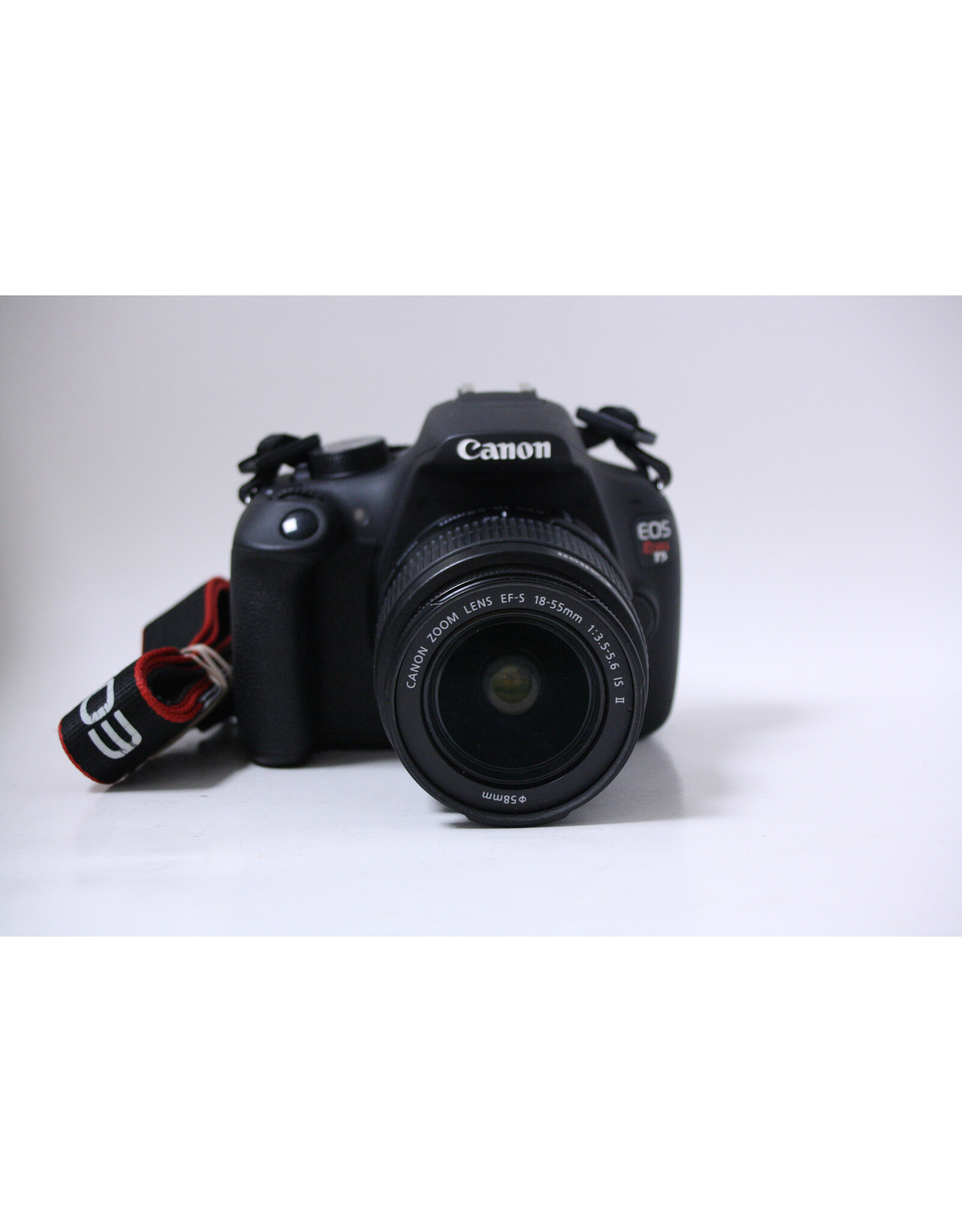 Canon Canon Rebel T5 with EF-S 18-55mm 3.5-5.6 IS and 75-300mmf4-5.6 & Case