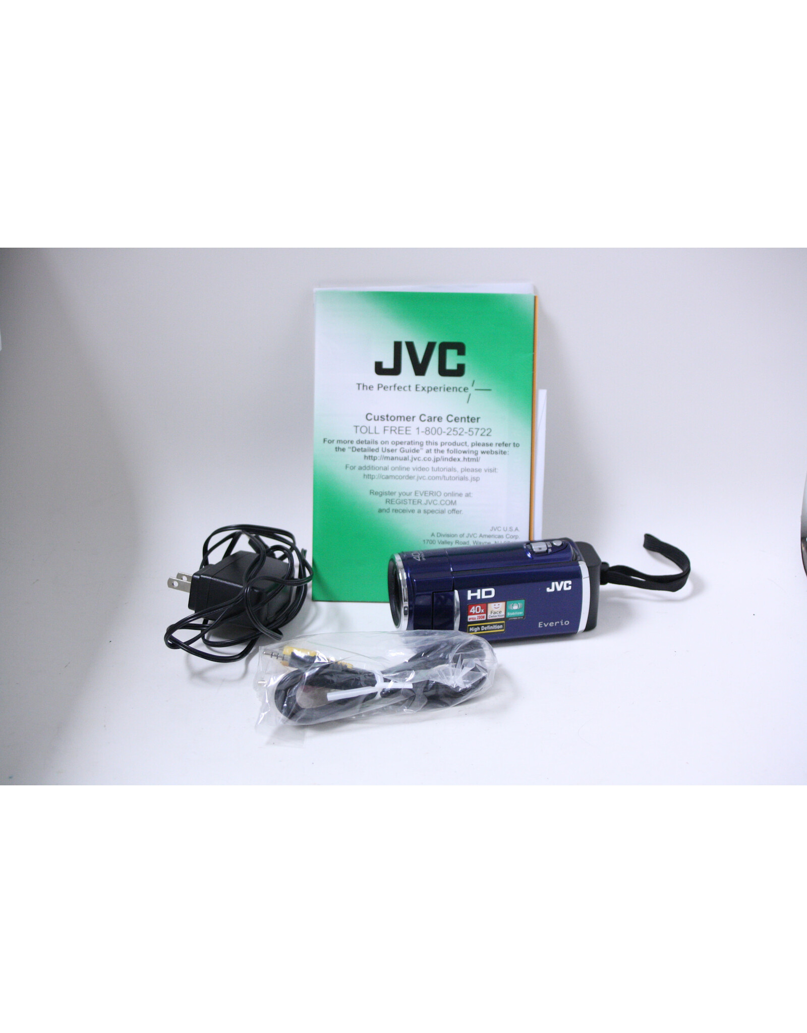 JVC JVC Everio GZ-HM30 Camcorder Purple w/ Box Charger Battery  Cables Tested