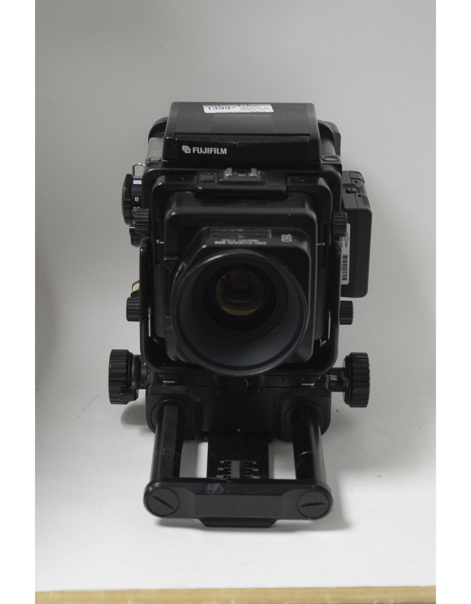 Fuji Fujifilm GX680III with GX 180mm f5.6 Lens, 120 Back  and  Waist Level Finder [Near MINT]