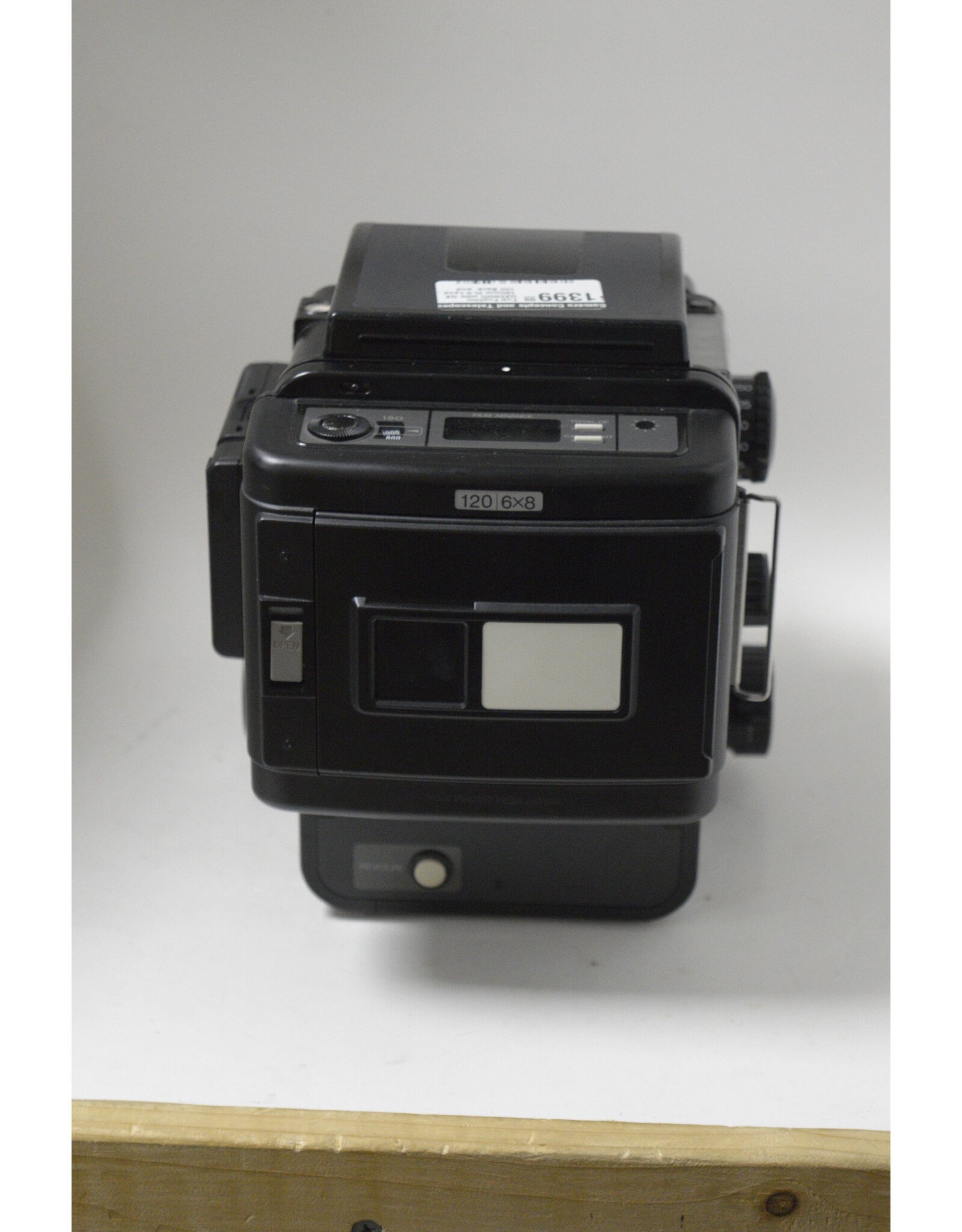 Fuji Fujifilm GX680III with GX 180mm f5.6 Lens, 120 Back  and  Waist Level Finder [Near MINT]