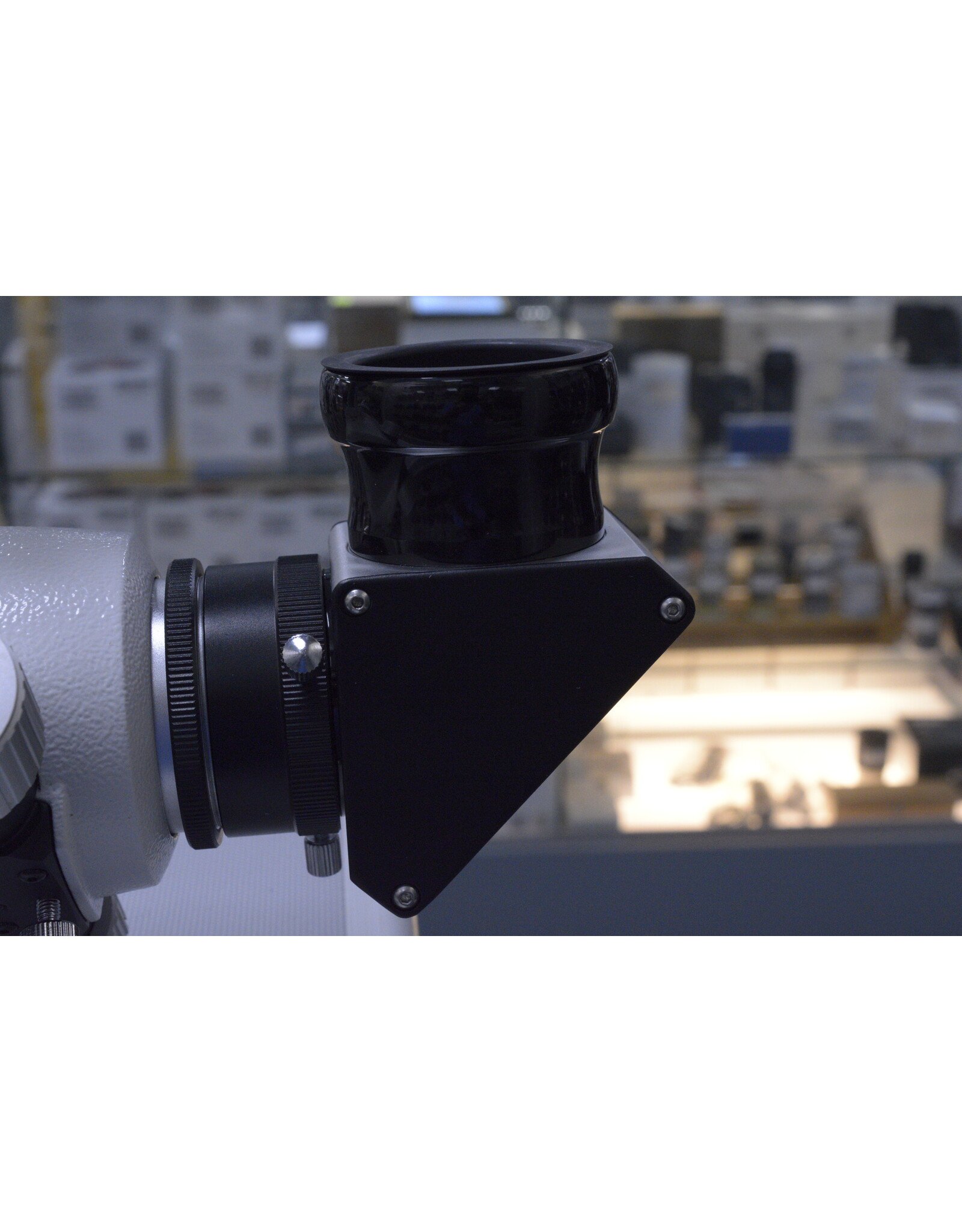 Sky-Watcher Sky-Watcher Evostar ED100 Refractor with Hard Case, 2 Inch Diagonal,  and Accessories (Pre-Owned)