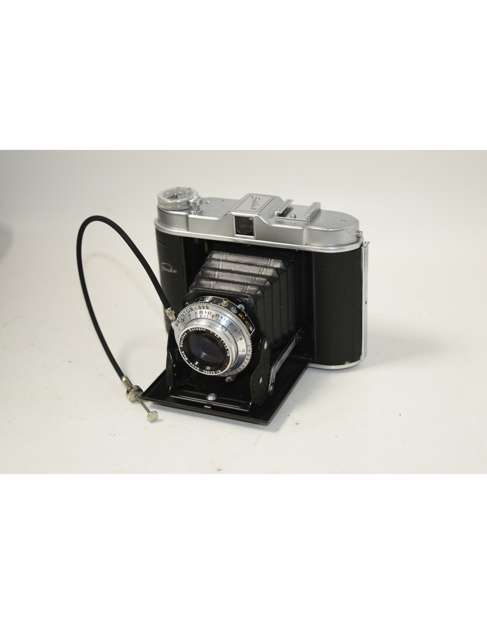 Franka Vintage 1950 Franka Solida II Camera Germany US-Zone With Case. Great Condition