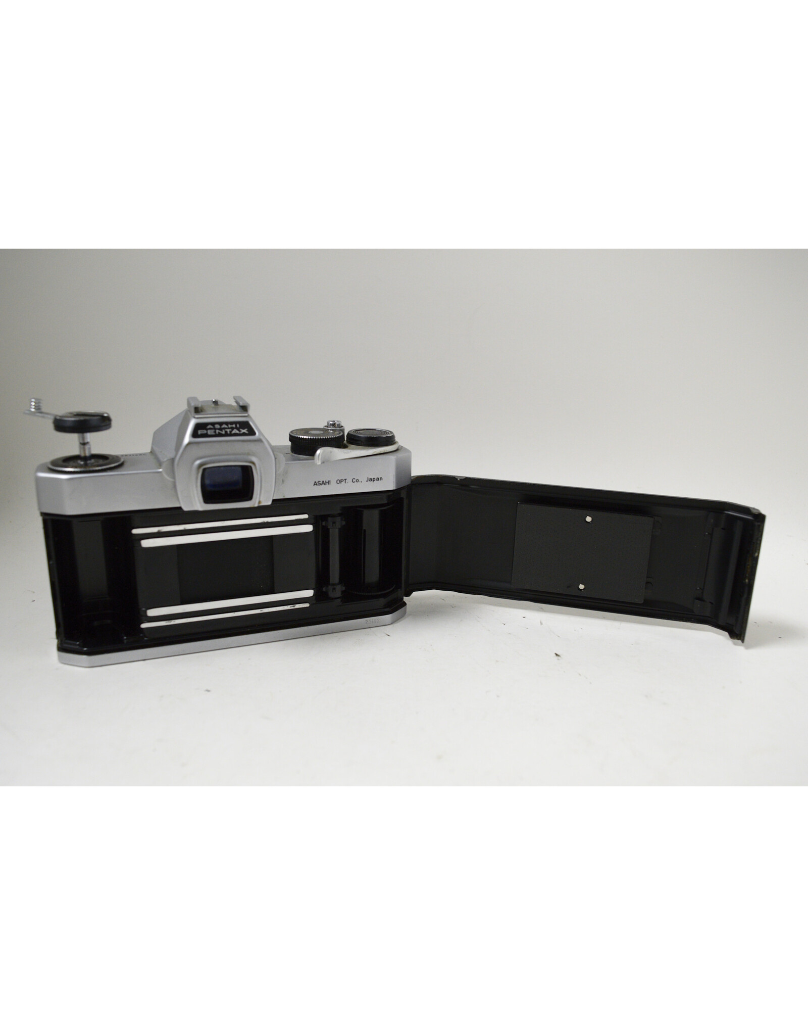 Honeywell Pentax Spotmatic 35mm Film Camera with 35mm 2.8 Lens - METER NOT WORKING (Pre-Owned) -