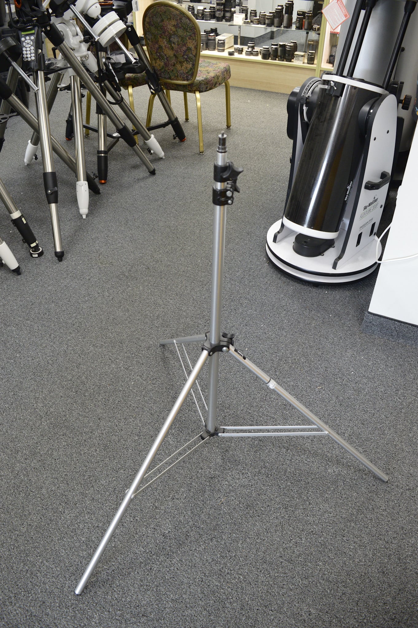 Manfrotto/Bogen 3086 Professional 8' Foot Light Stand/Tripod