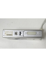 Canon Canon PowerShot SD1000 Digital Elph Silver 7.1 MP Camera Battery Charger LIKE NEW!