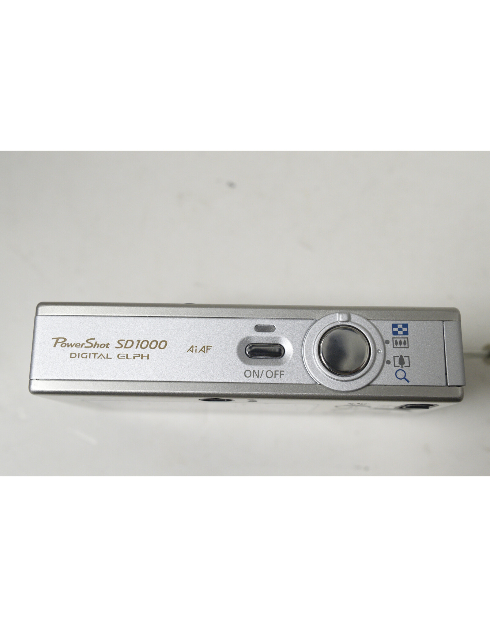 Canon Canon PowerShot SD1000 Digital Elph Silver 7.1 MP Camera Battery Charger LIKE NEW!