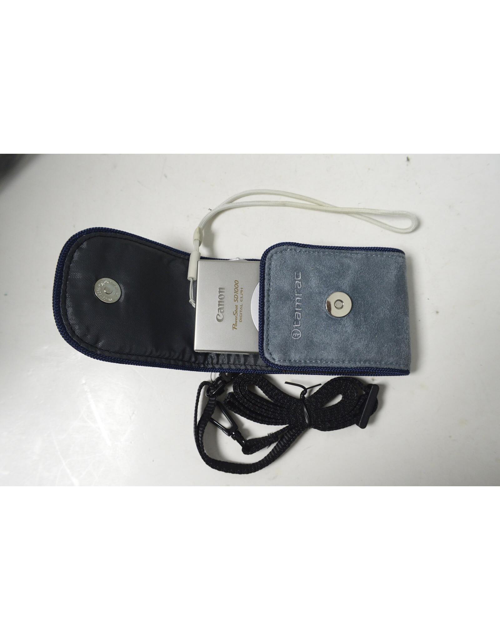 Canon Canon PowerShot SD1000 Digital Elph Silver 7.1 MP Camera Battery Charger LIKE NEW!