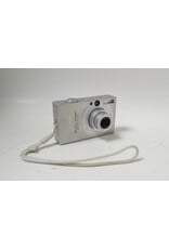 Canon Canon PowerShot SD1000 Digital Elph Silver 7.1 MP Camera Battery Charger LIKE NEW!